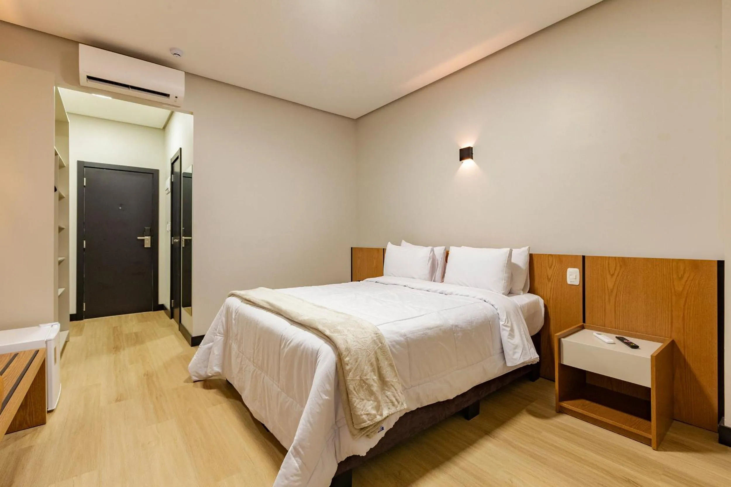 Bedroom, Bed in Tri Hotel Antônio Prado