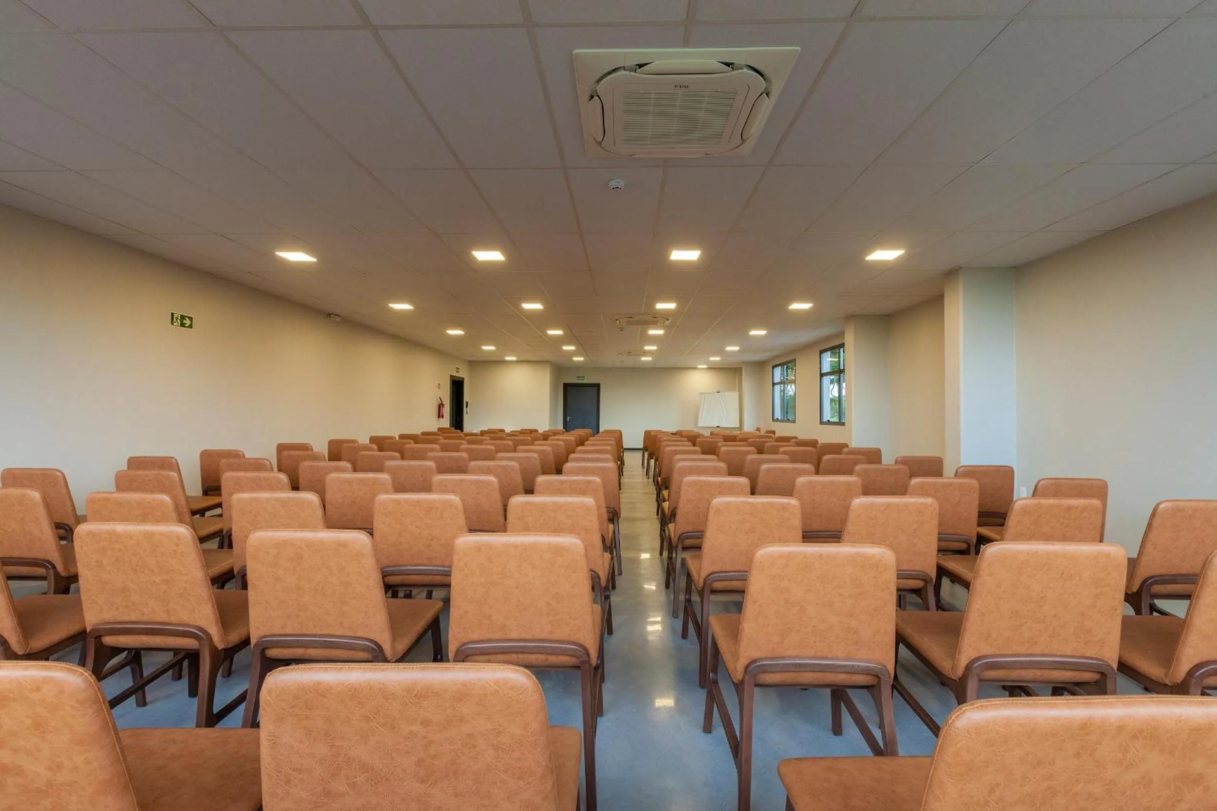 Meeting/conference room in Tri Hotel Antônio Prado