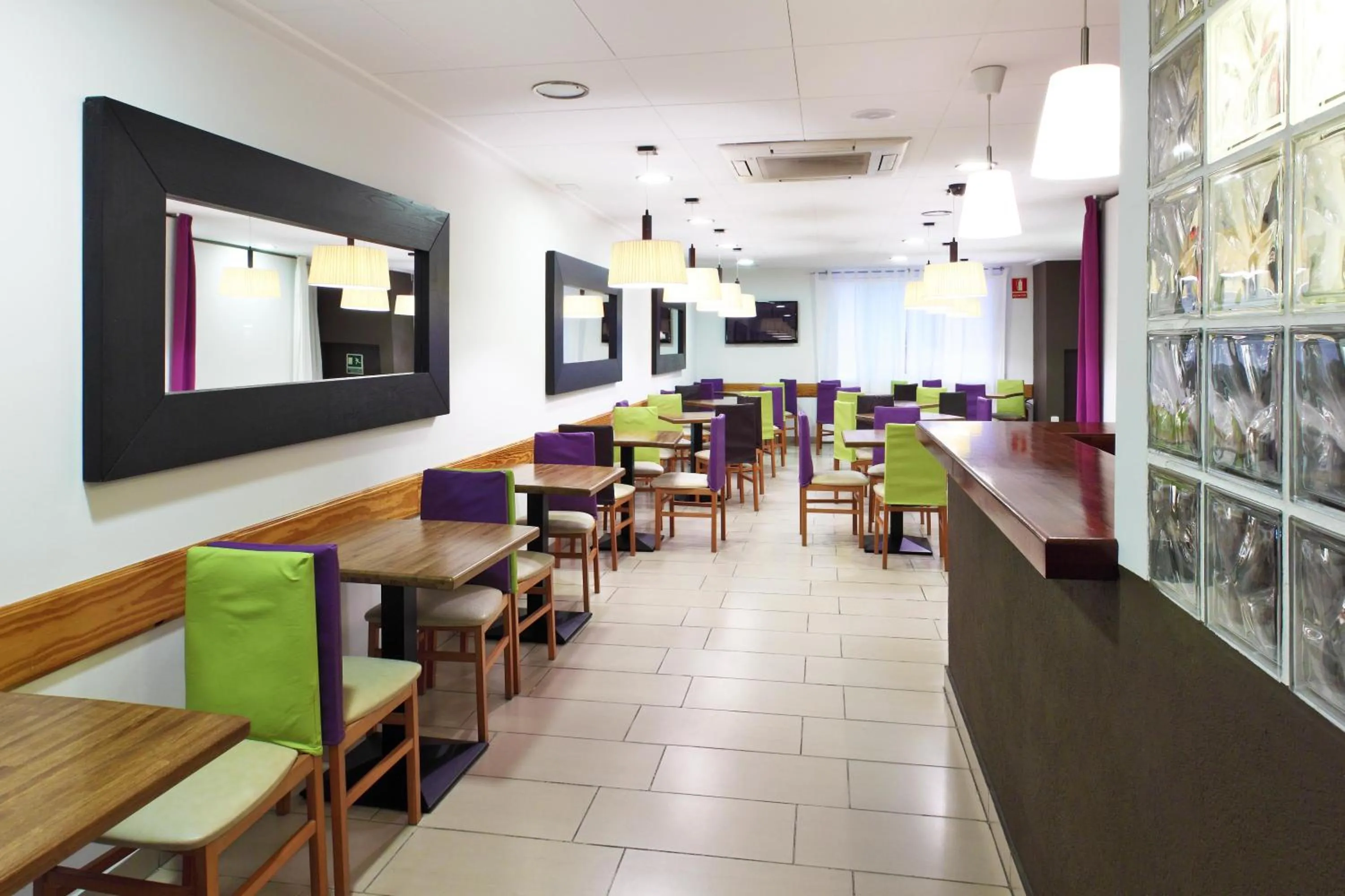 Lounge or bar in Hotel Norai