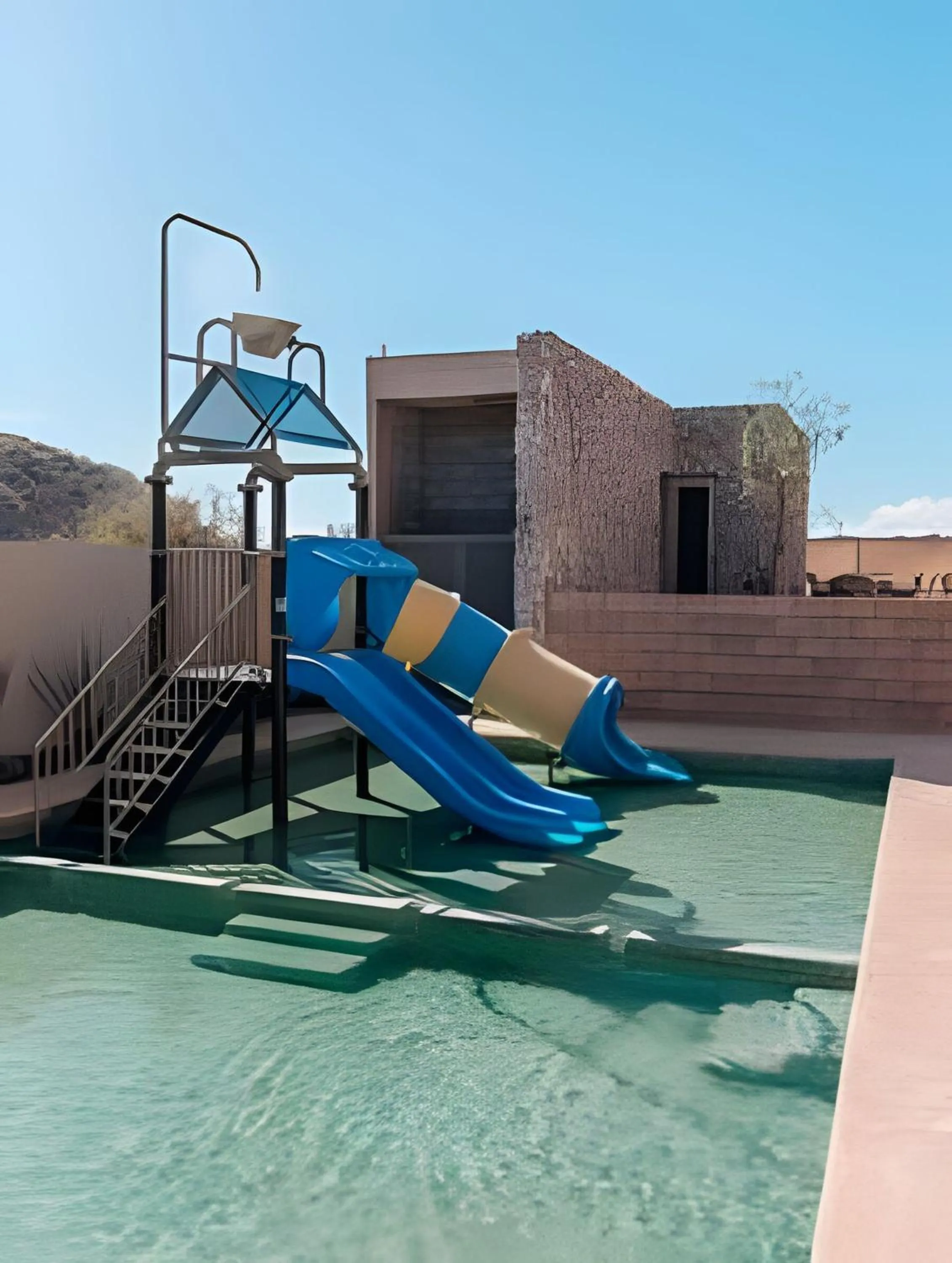 Swimming pool in Condominios Evamar San Carlos