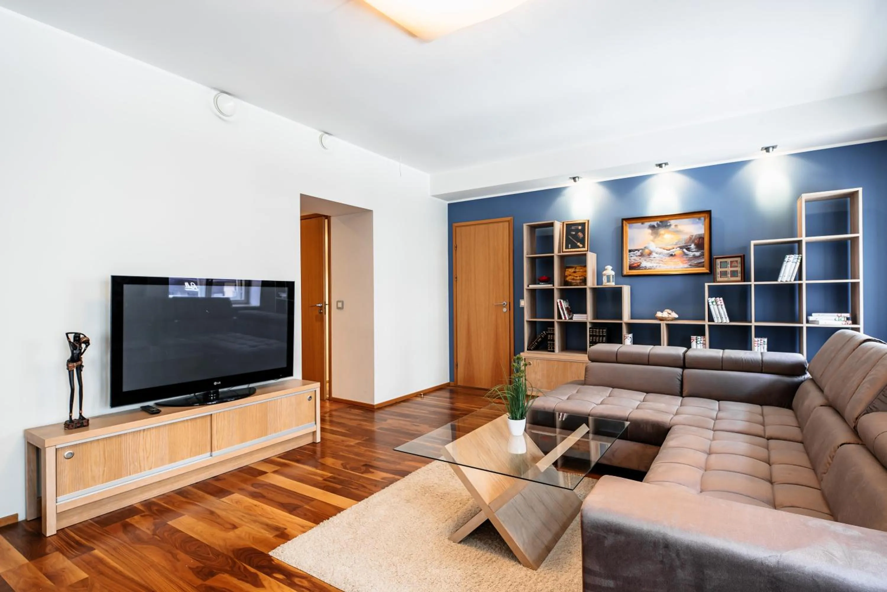 TV and multimedia in AirHome - Golden Fish