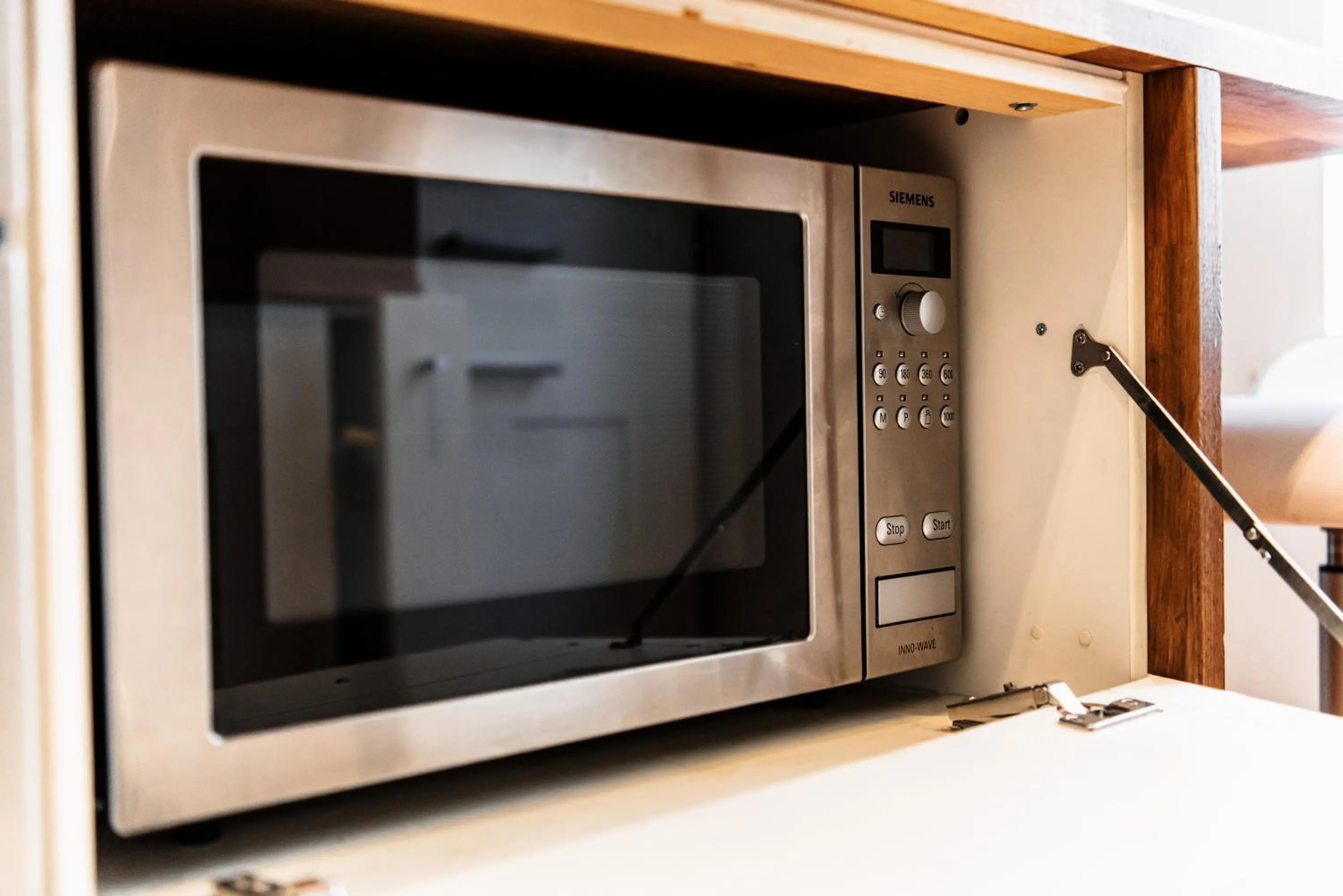 Kitchen or kitchenette in AirHome - Golden Fish