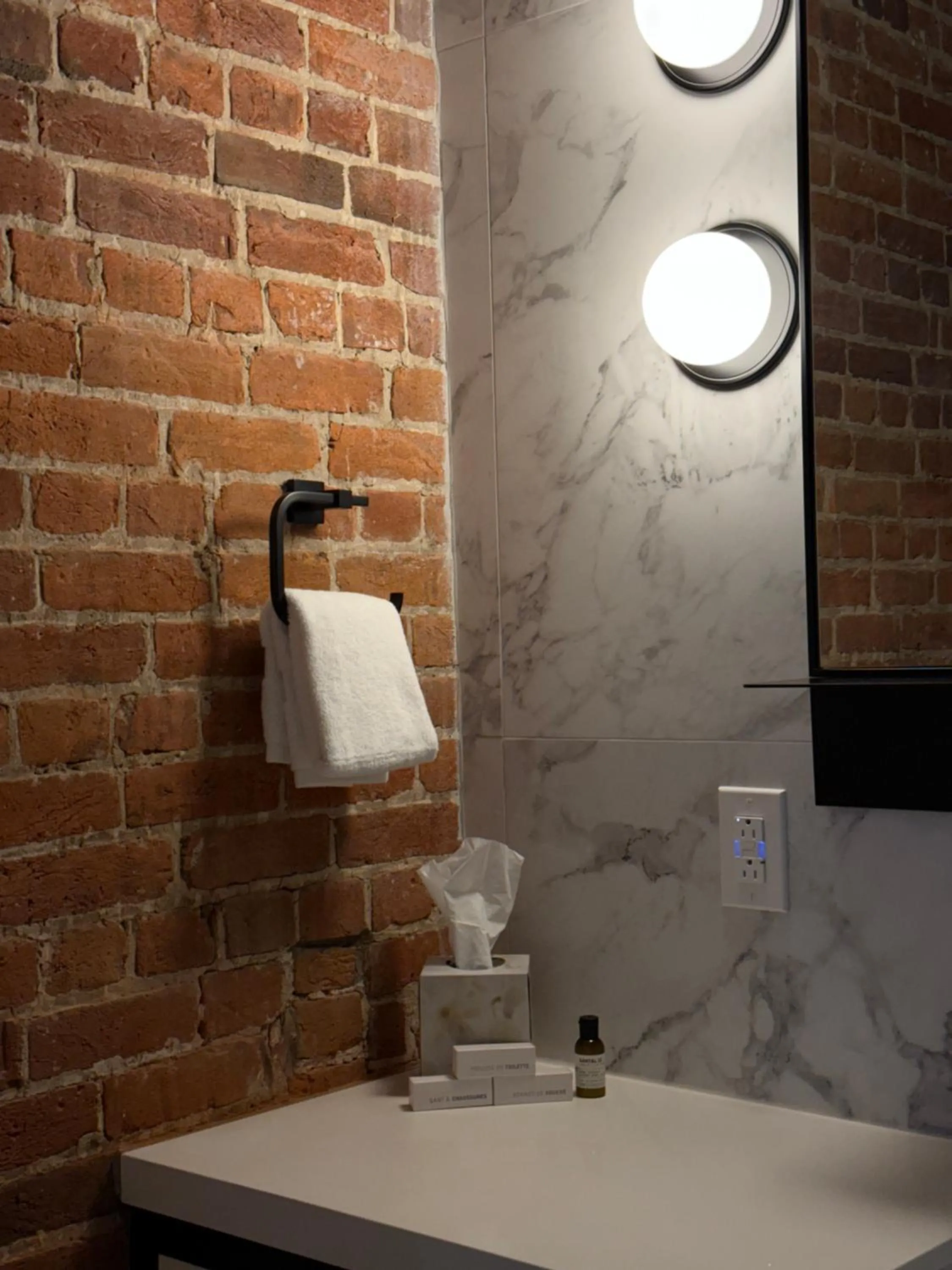 Bathroom in Le Petit Hotel Notre Dame