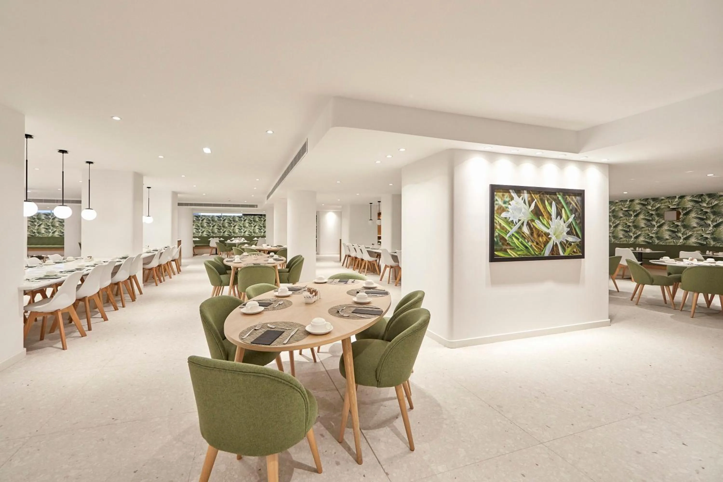 Restaurant/places to eat in HM Dunas Blancas