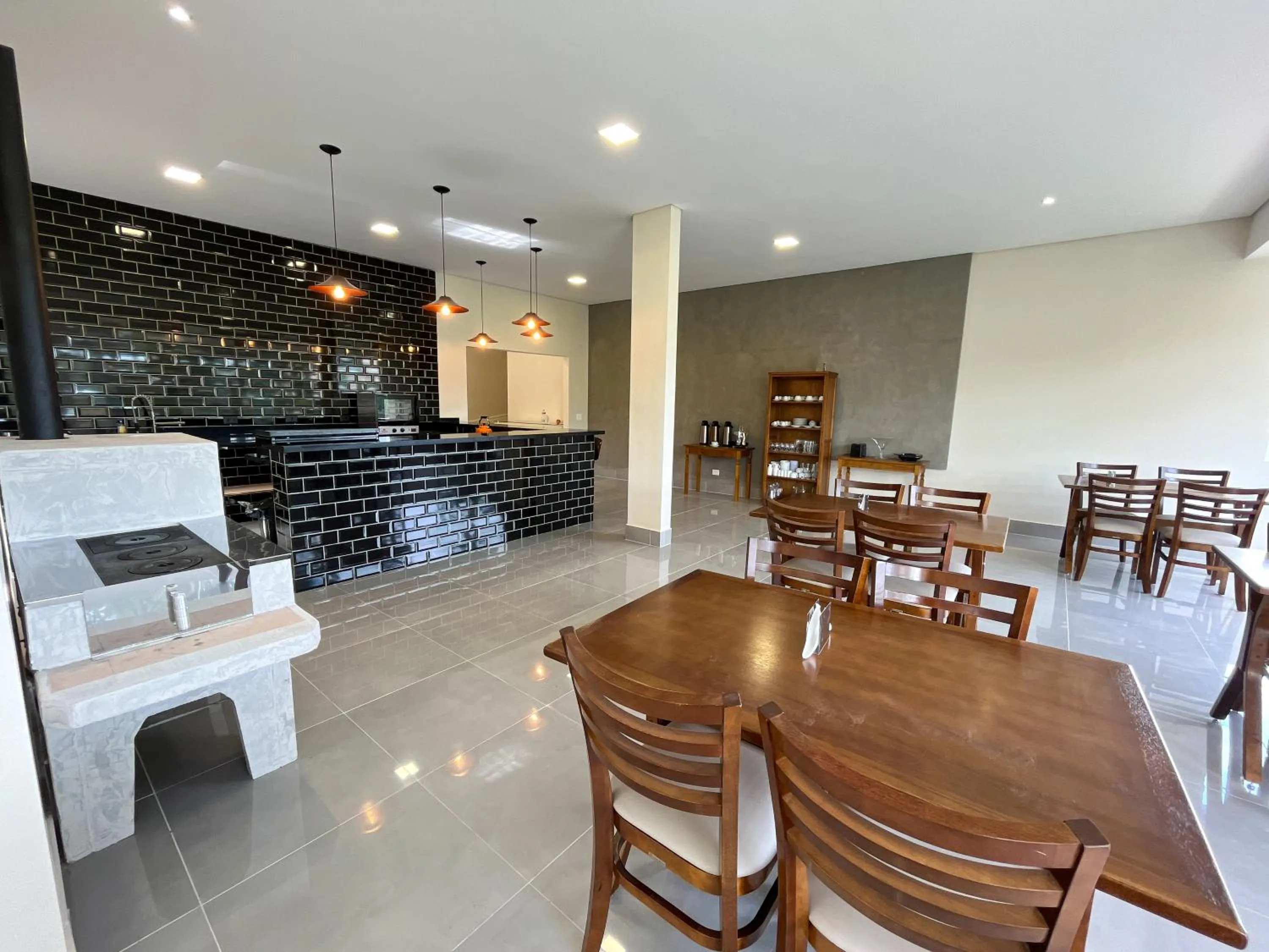 Restaurant/places to eat in Pousadinha Campos