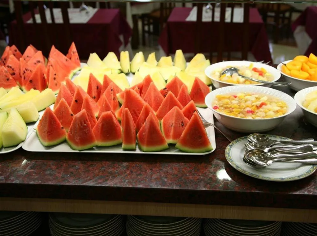 Restaurant/places to eat in TCH Hotel