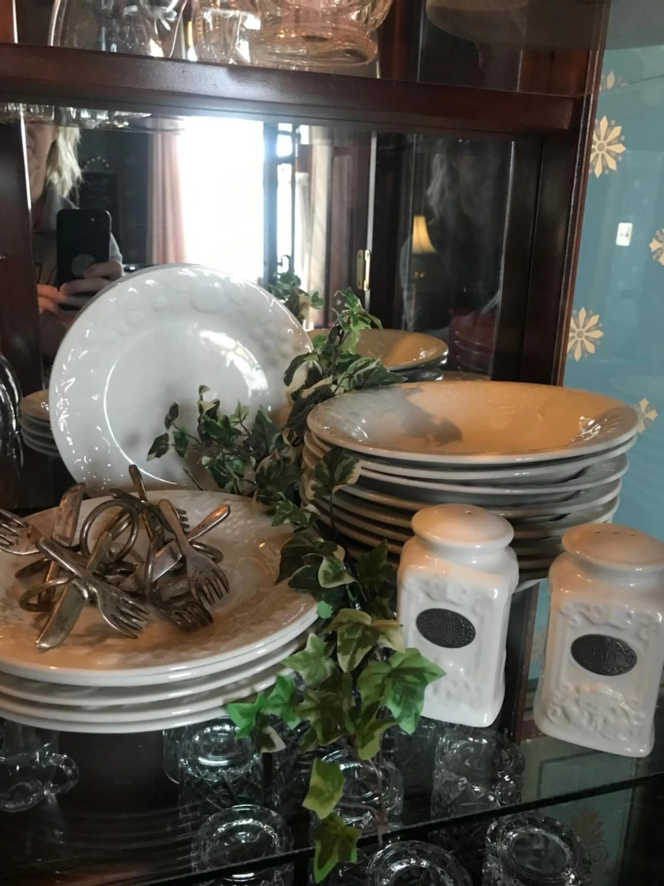 Dining area in The Nauvoo Grand Bed & Breakfast