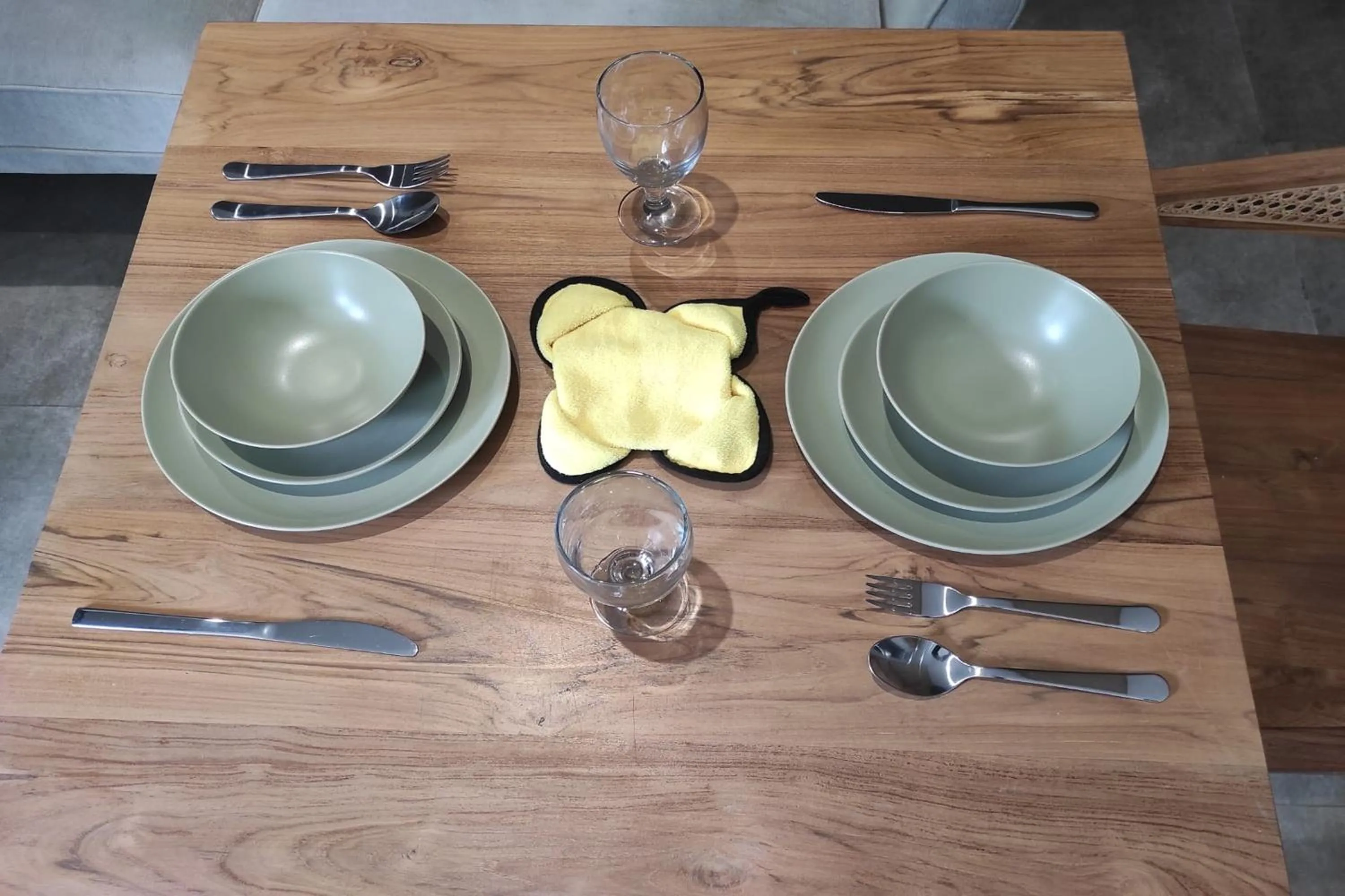 Food and drinks in Forseti Athena