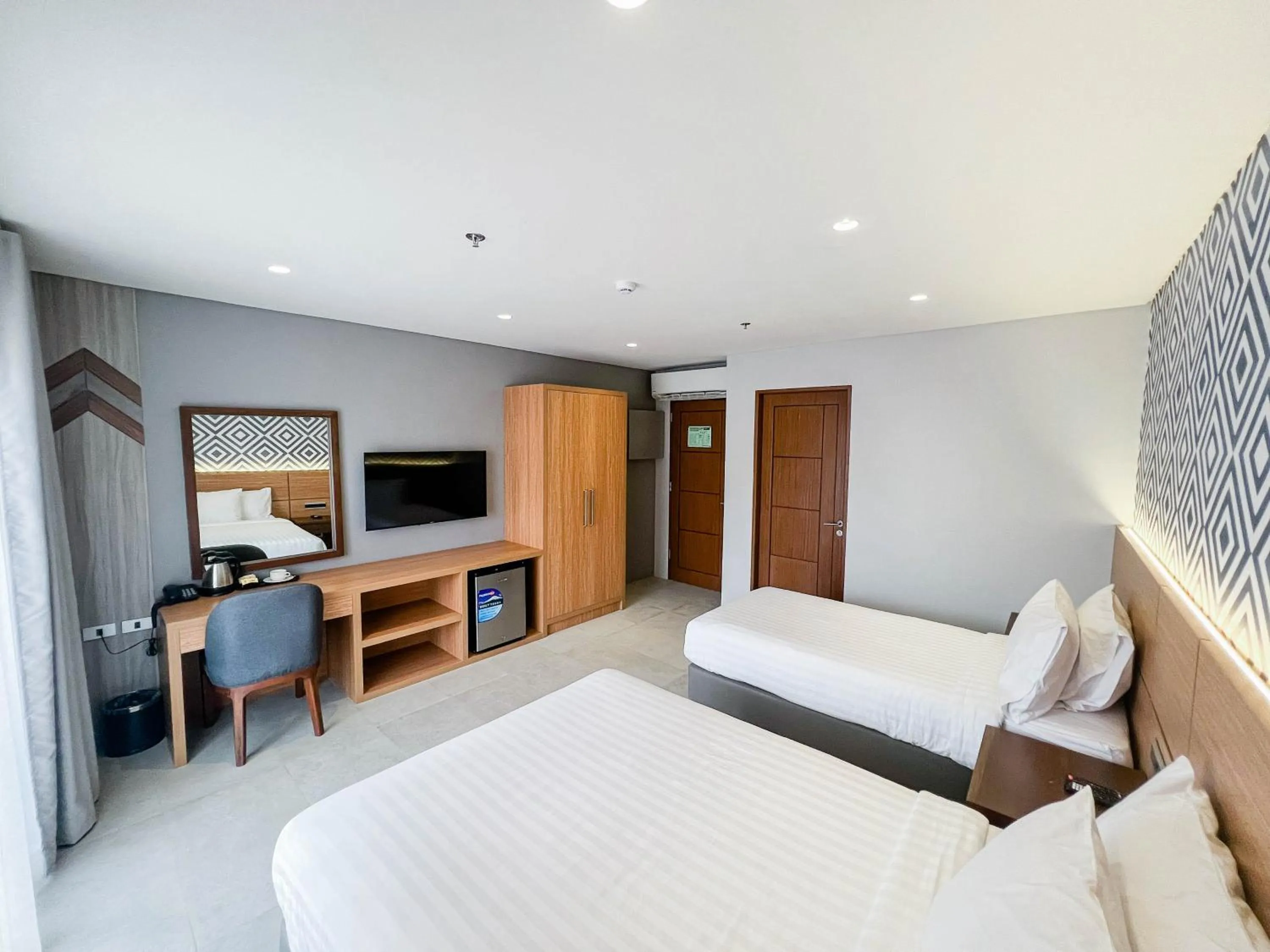 Bedroom, Bed in The Manaoag Hotel