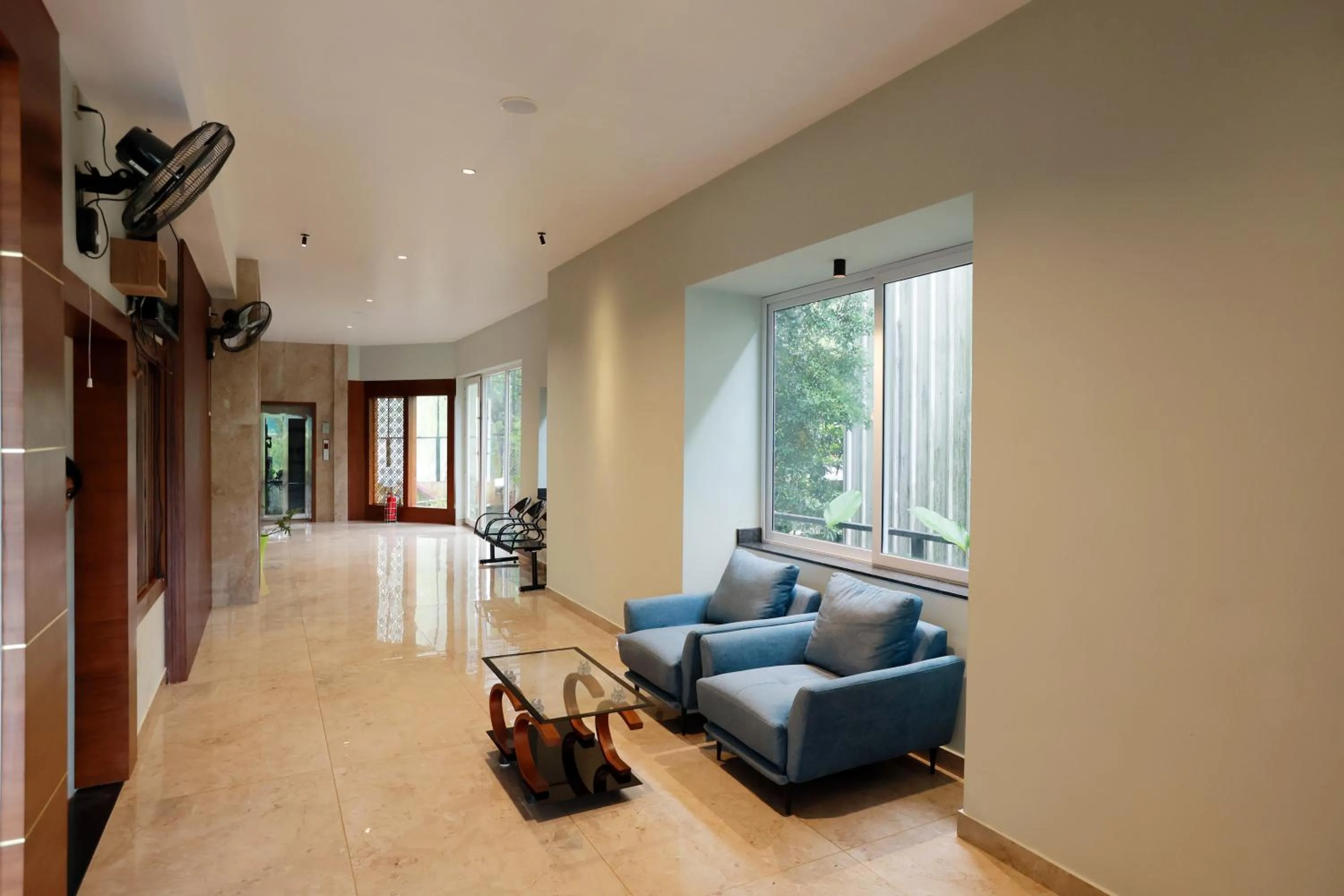 Communal lounge/ TV room in CMK HABITAT CENTRE