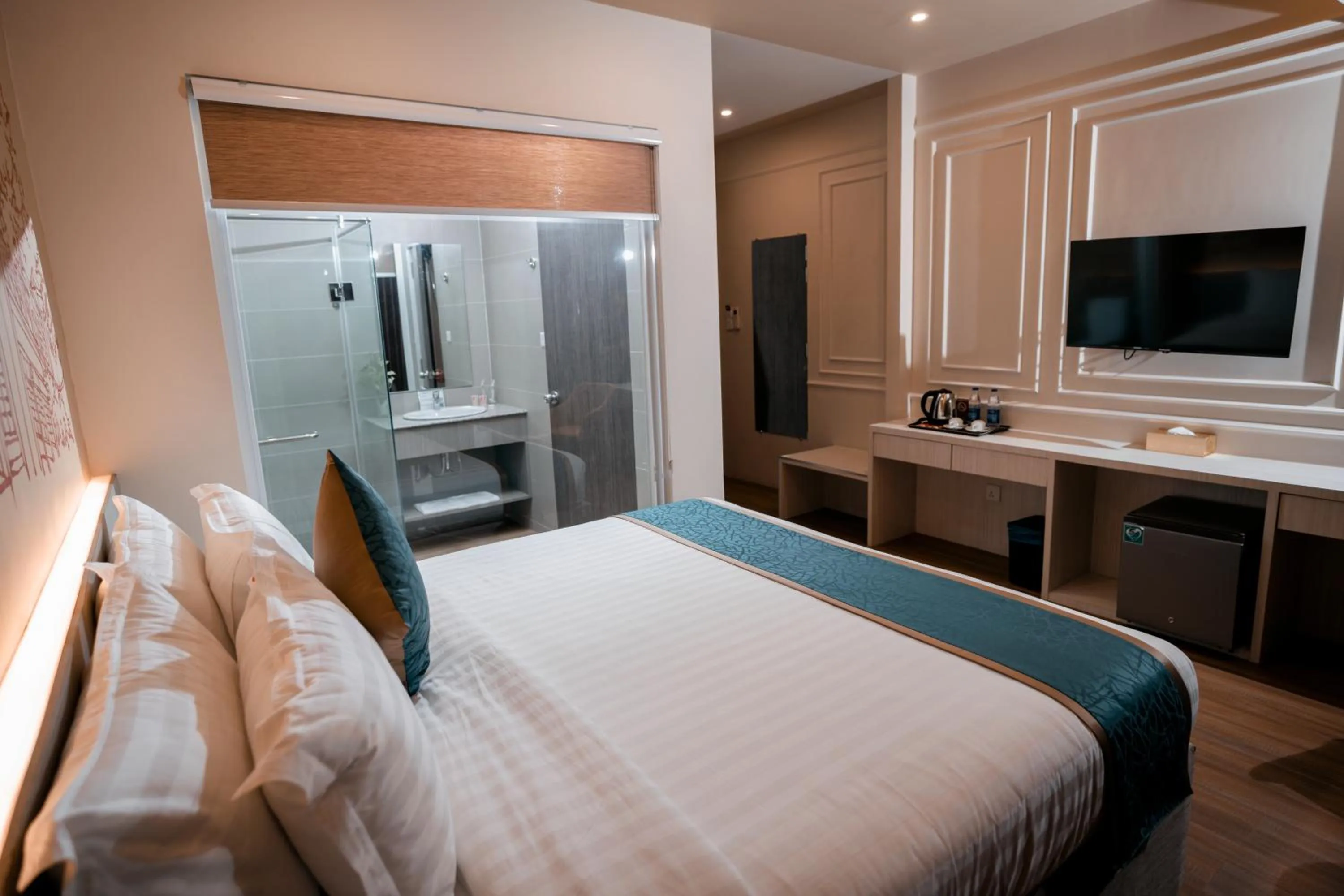 Bed in The Rangoon Hotel