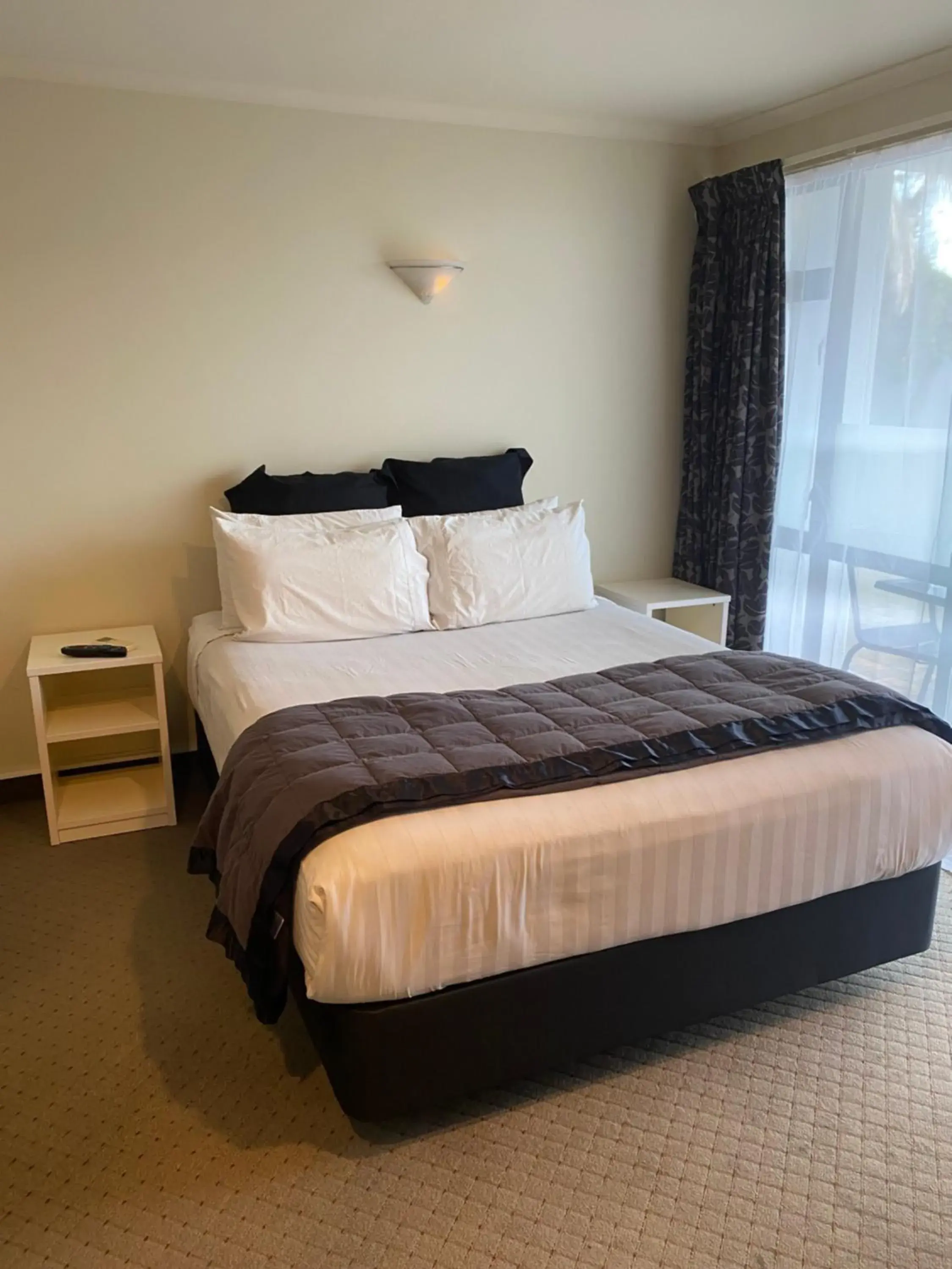 Bed in Ballina Motel Bed in Ballina Motel