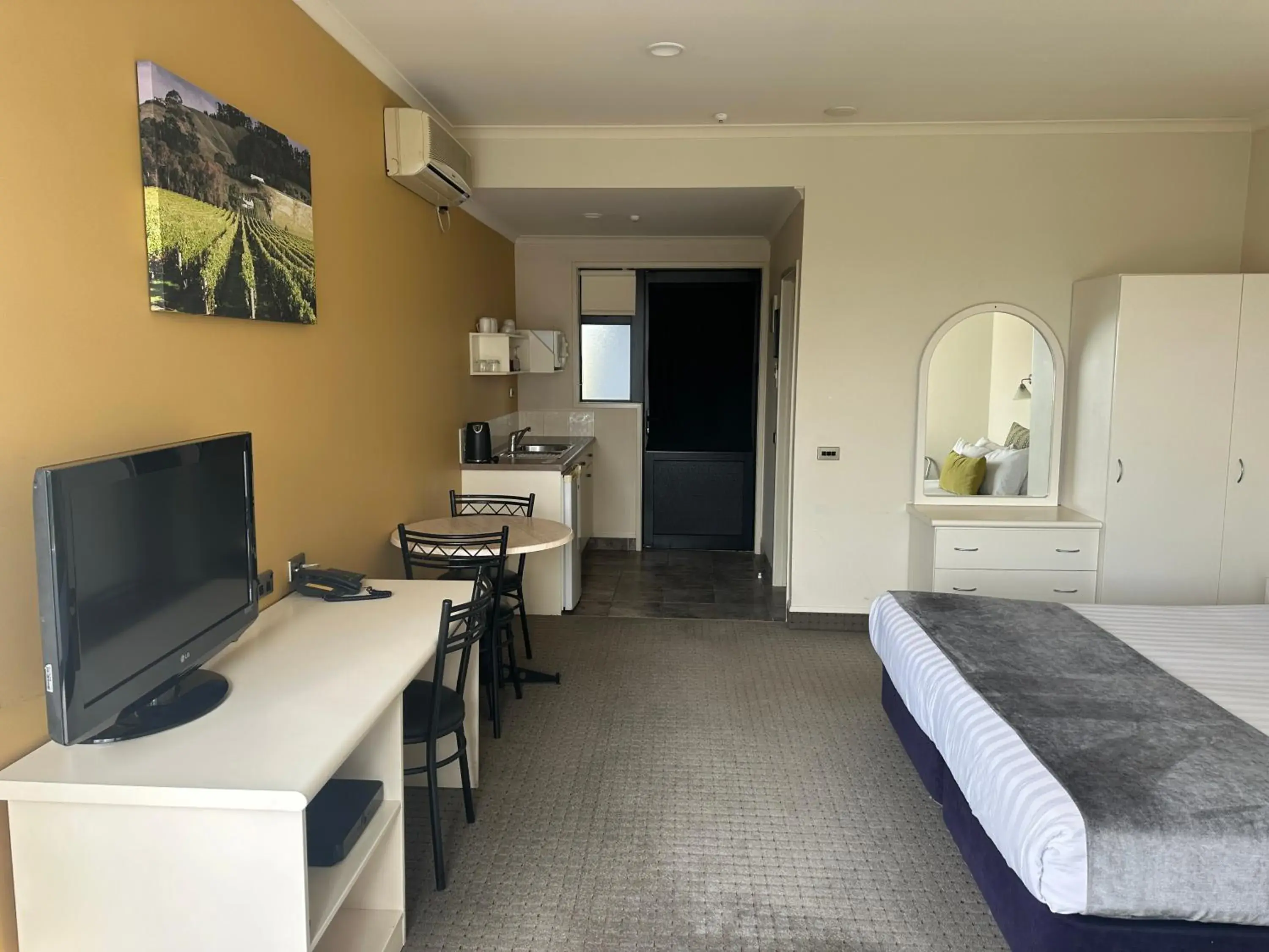 Bed in Ballina Motel Bed in Ballina Motel