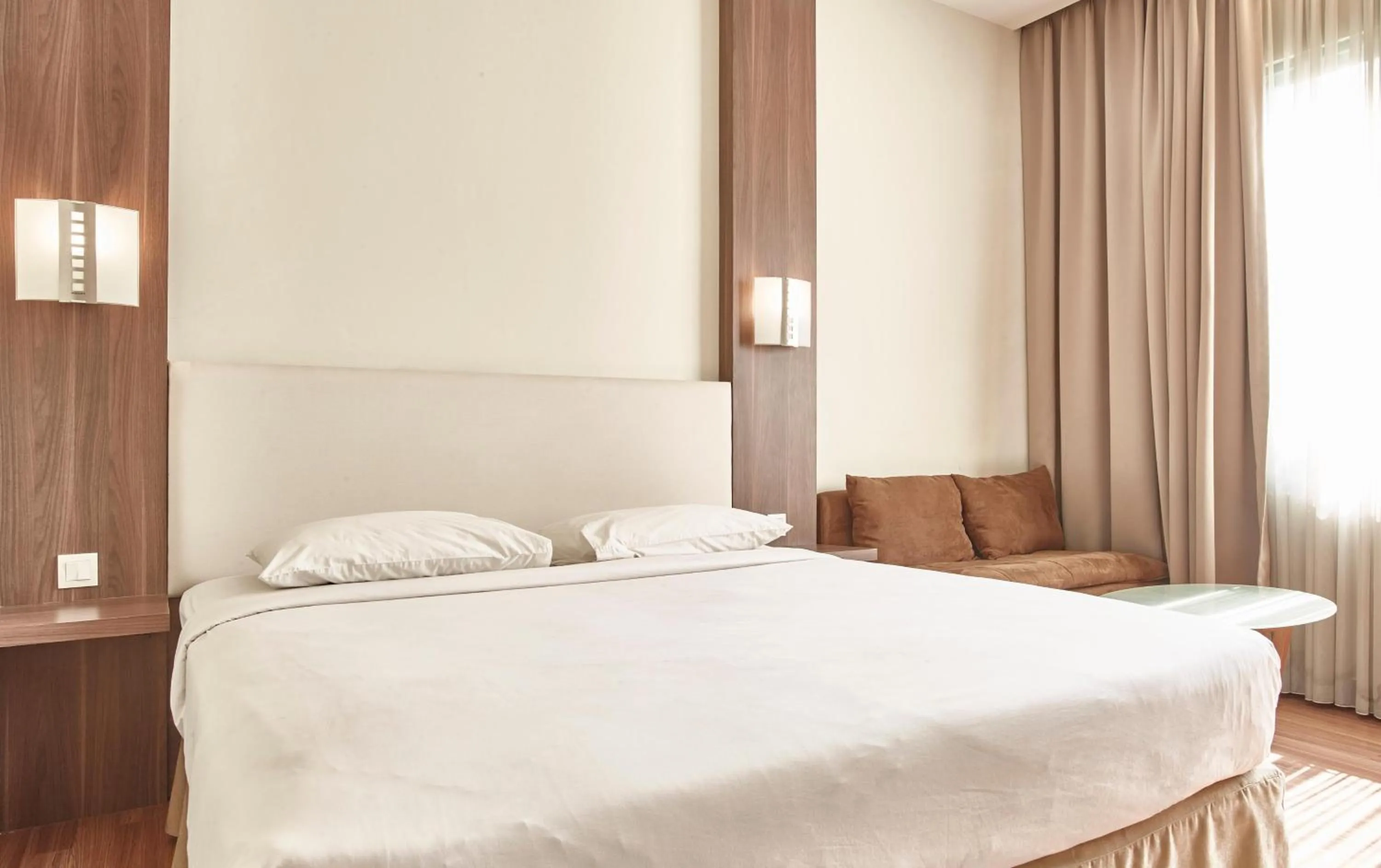 Bedroom, Bed in Grand Cikarang Hotel