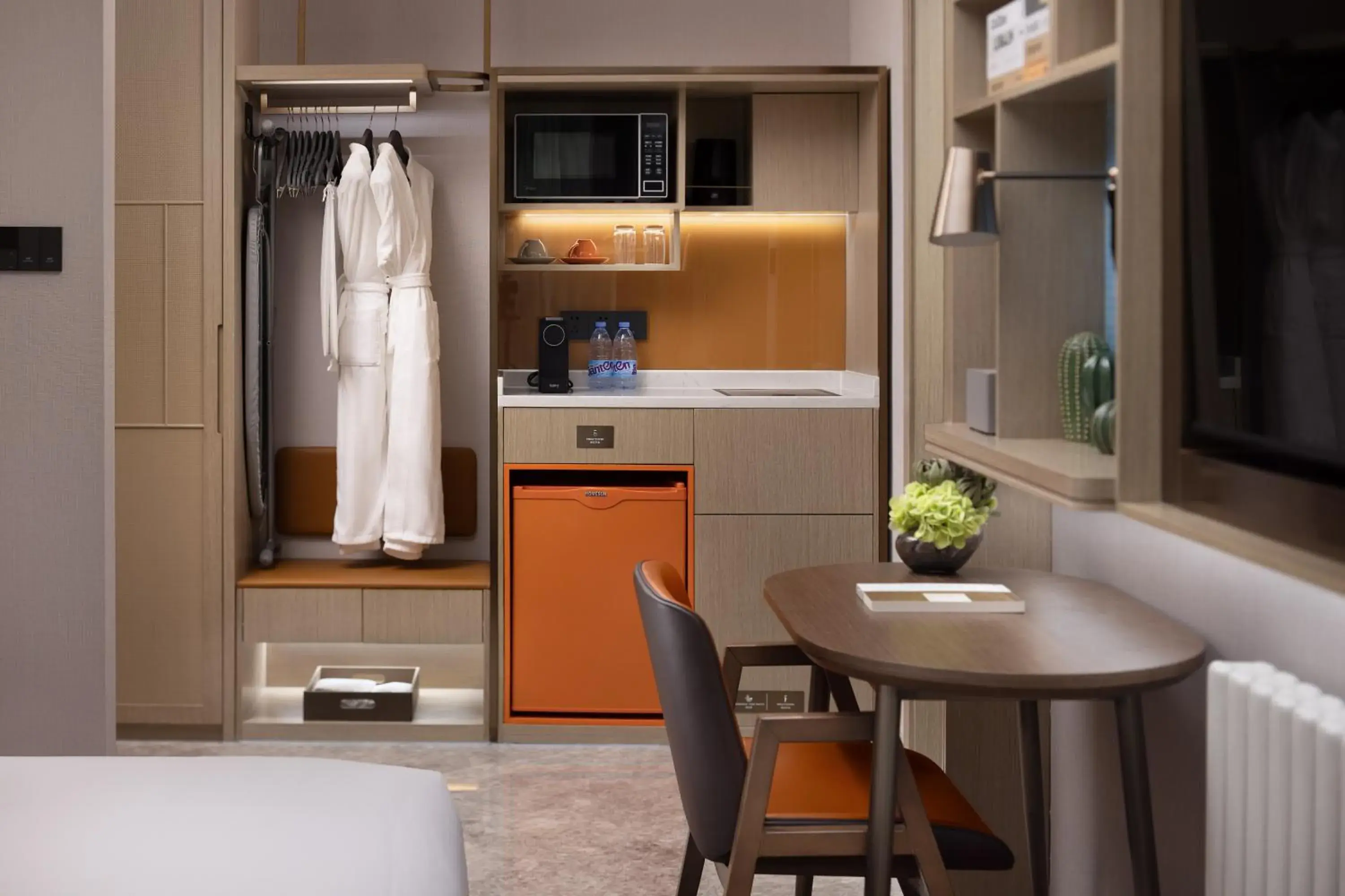 Seating area in Home2 Suites By Hilton Wuhan Hankou Railway Station Seating area in Home2 Suites By Hilton Wuhan Hankou Railway Station