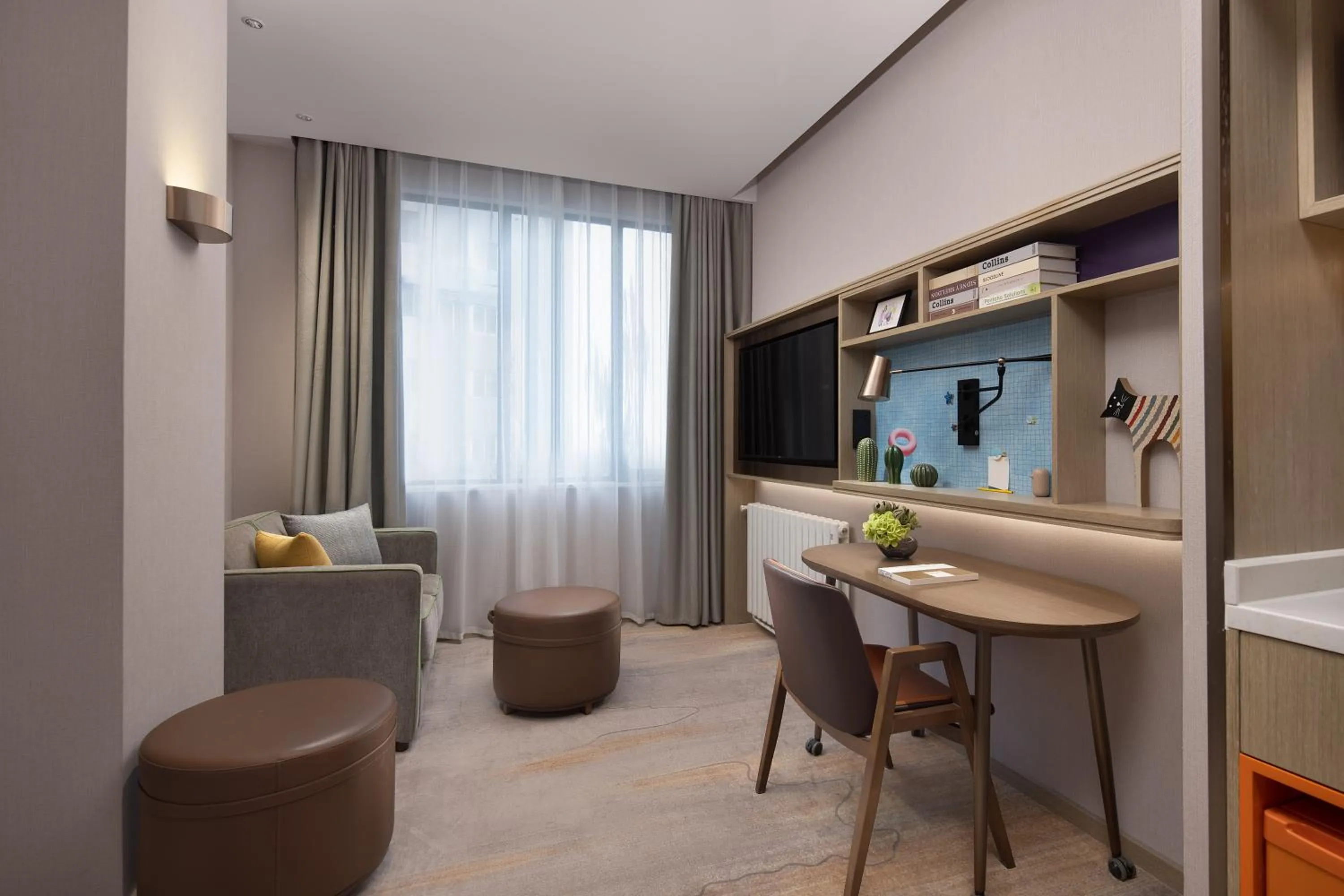 Seating area in Home2 Suites By Hilton Wuhan Hankou Railway Station