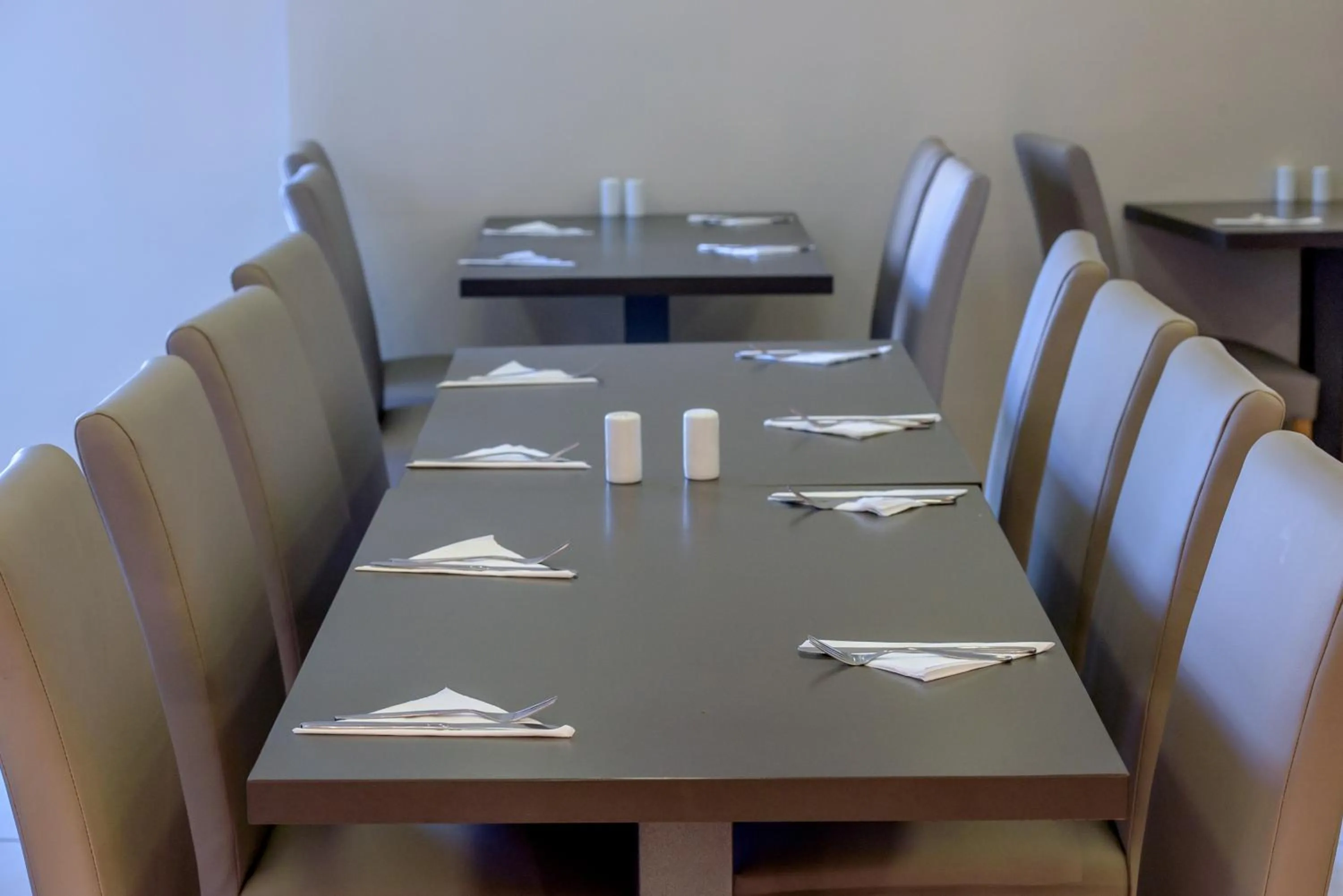 Restaurant/places to eat in Pela Maria Hotel