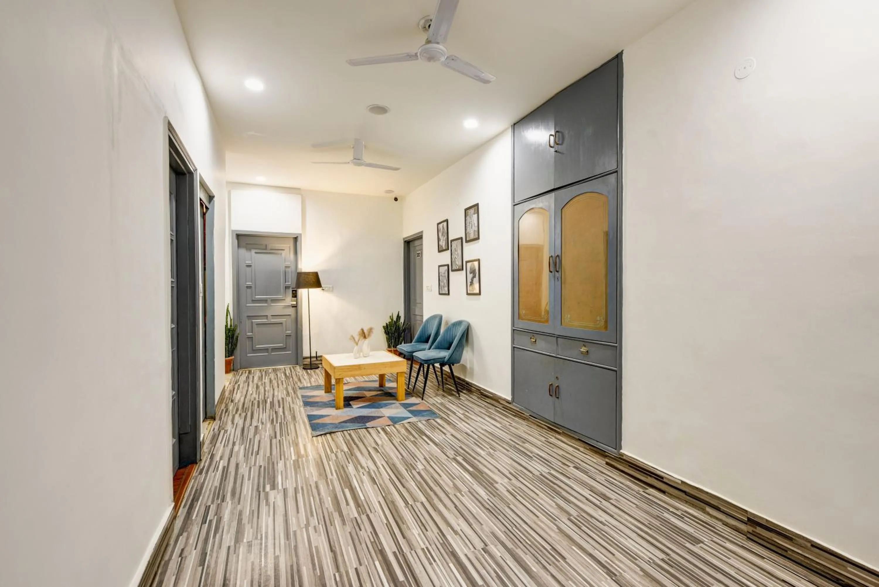 Lobby or reception in Gallivanto Inn - Rohini