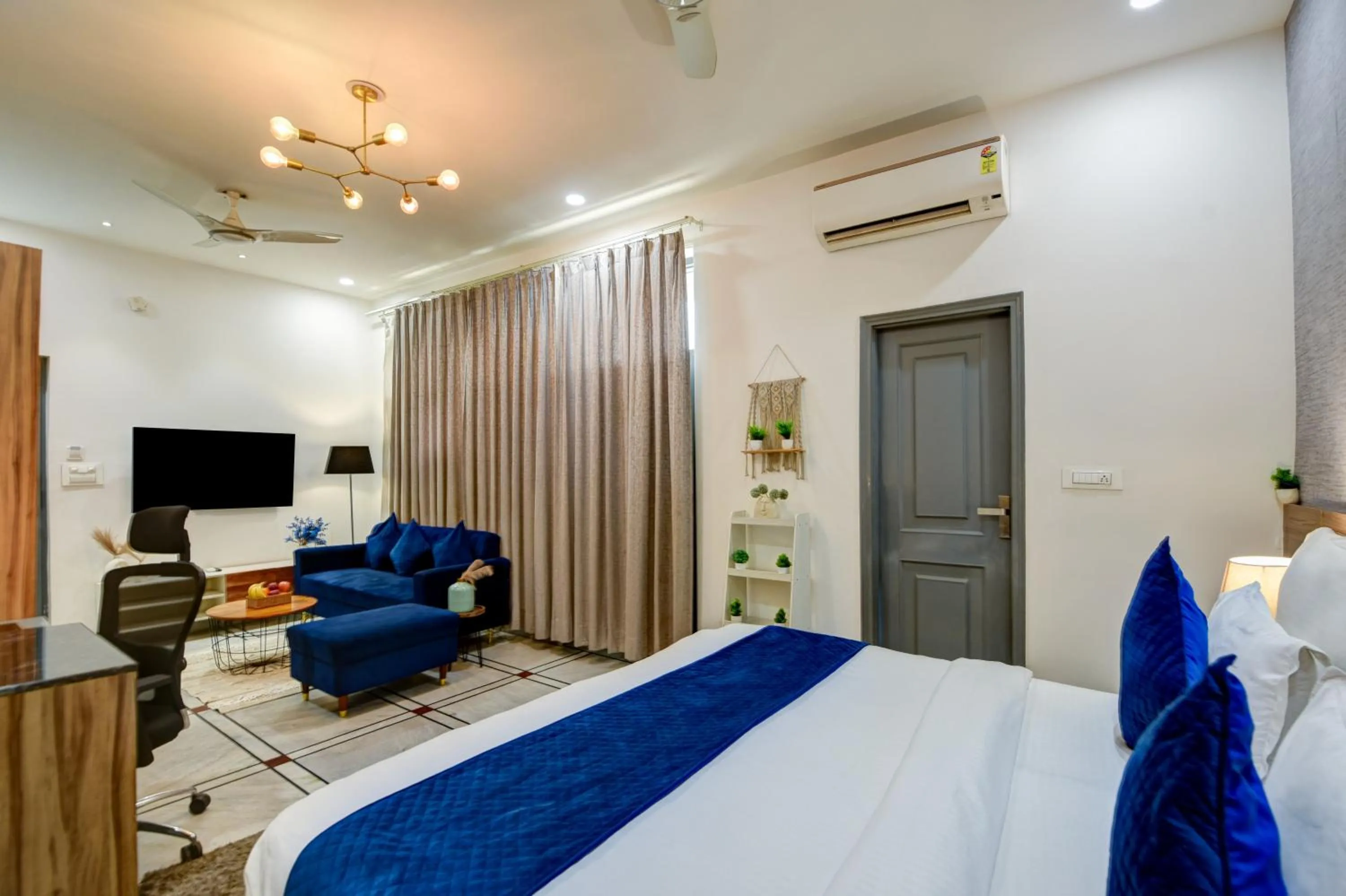 Bed in Gallivanto Inn - Rohini