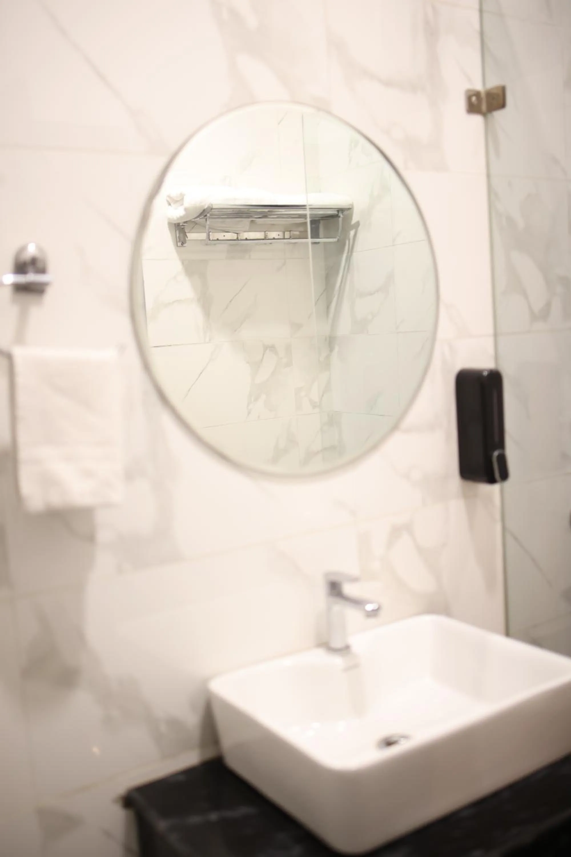 Bathroom in Gallivanto Inn - Rohini