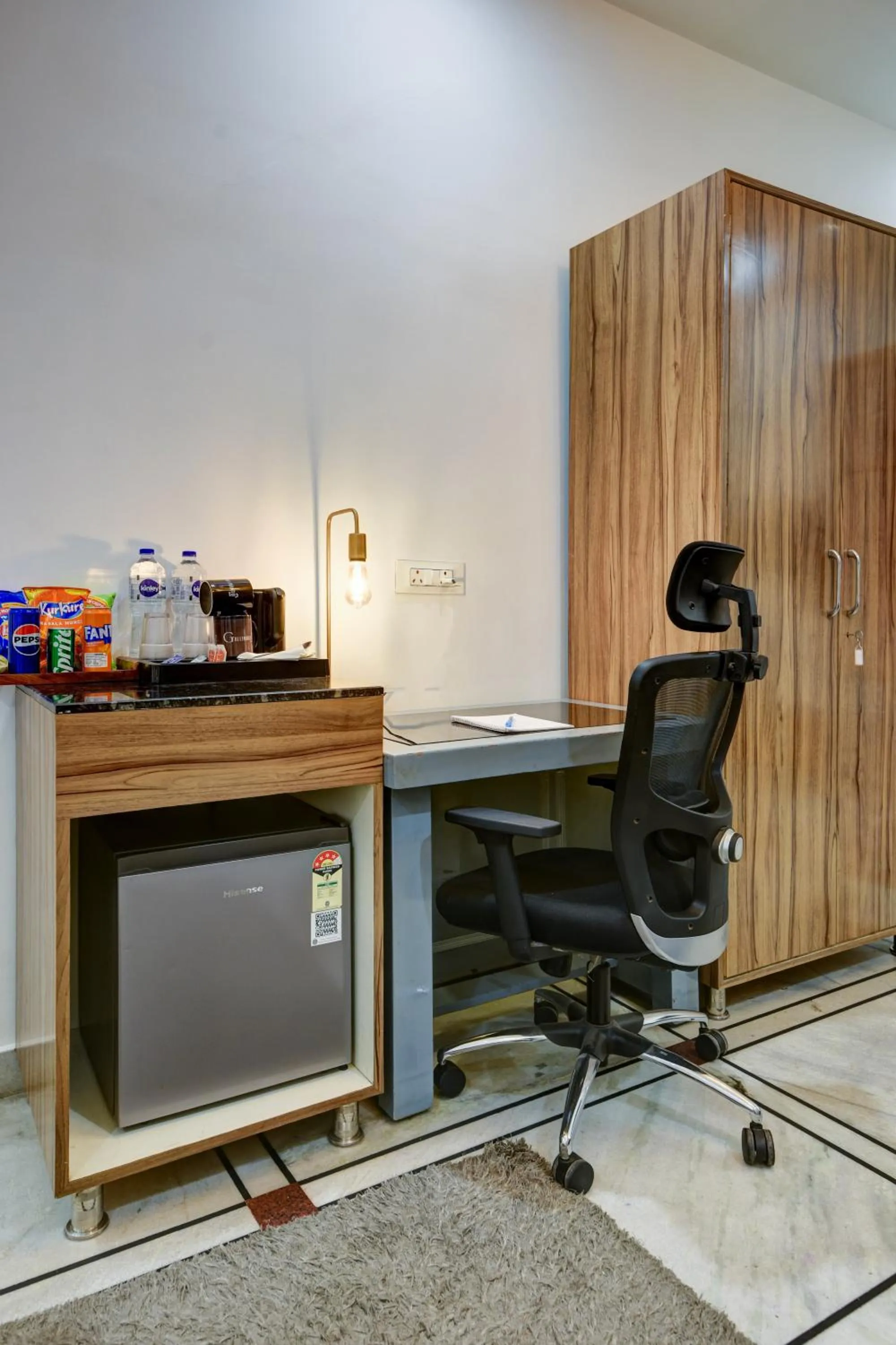 Coffee/tea facilities in Gallivanto Inn - Rohini