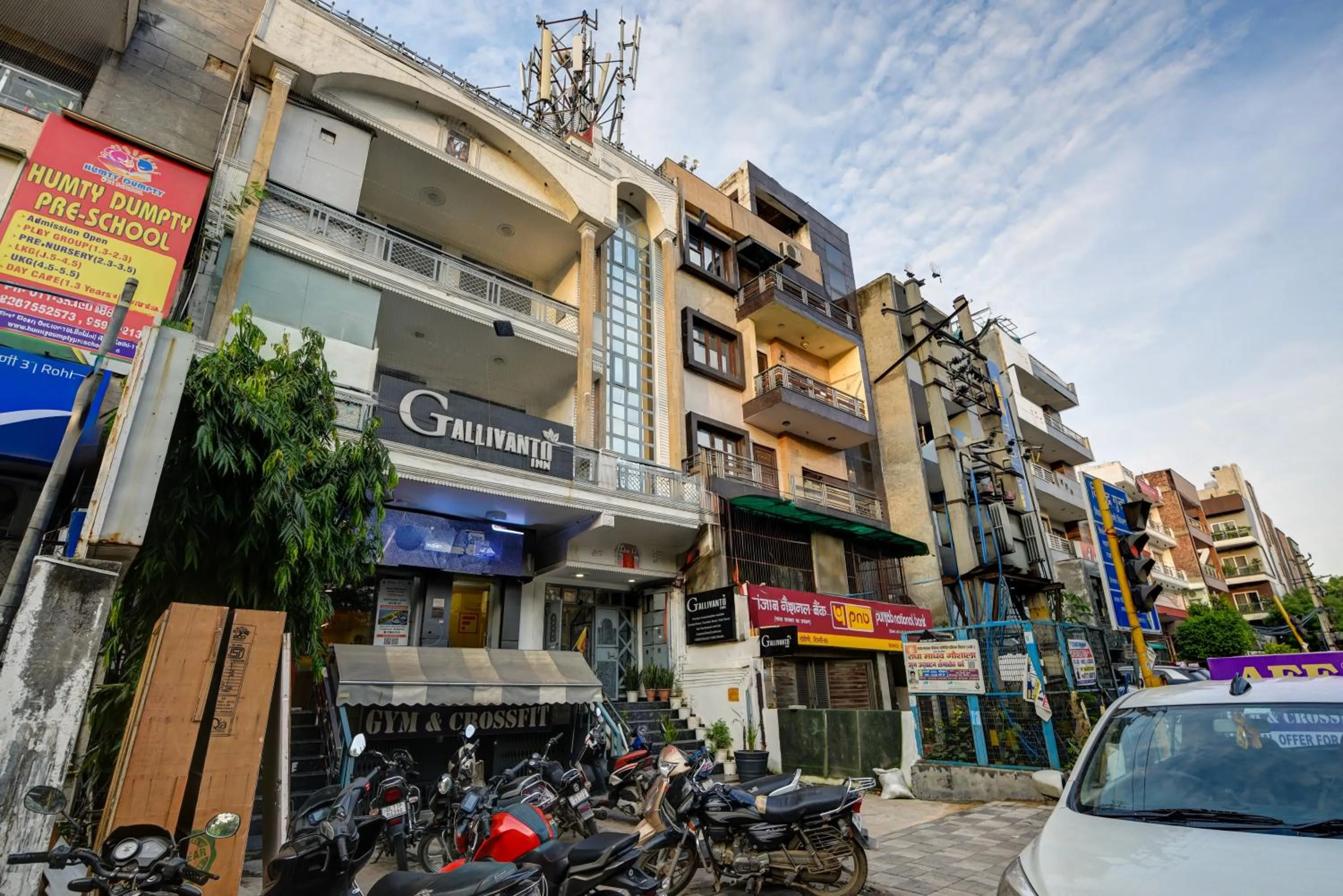 Property building in Gallivanto Inn - Rohini