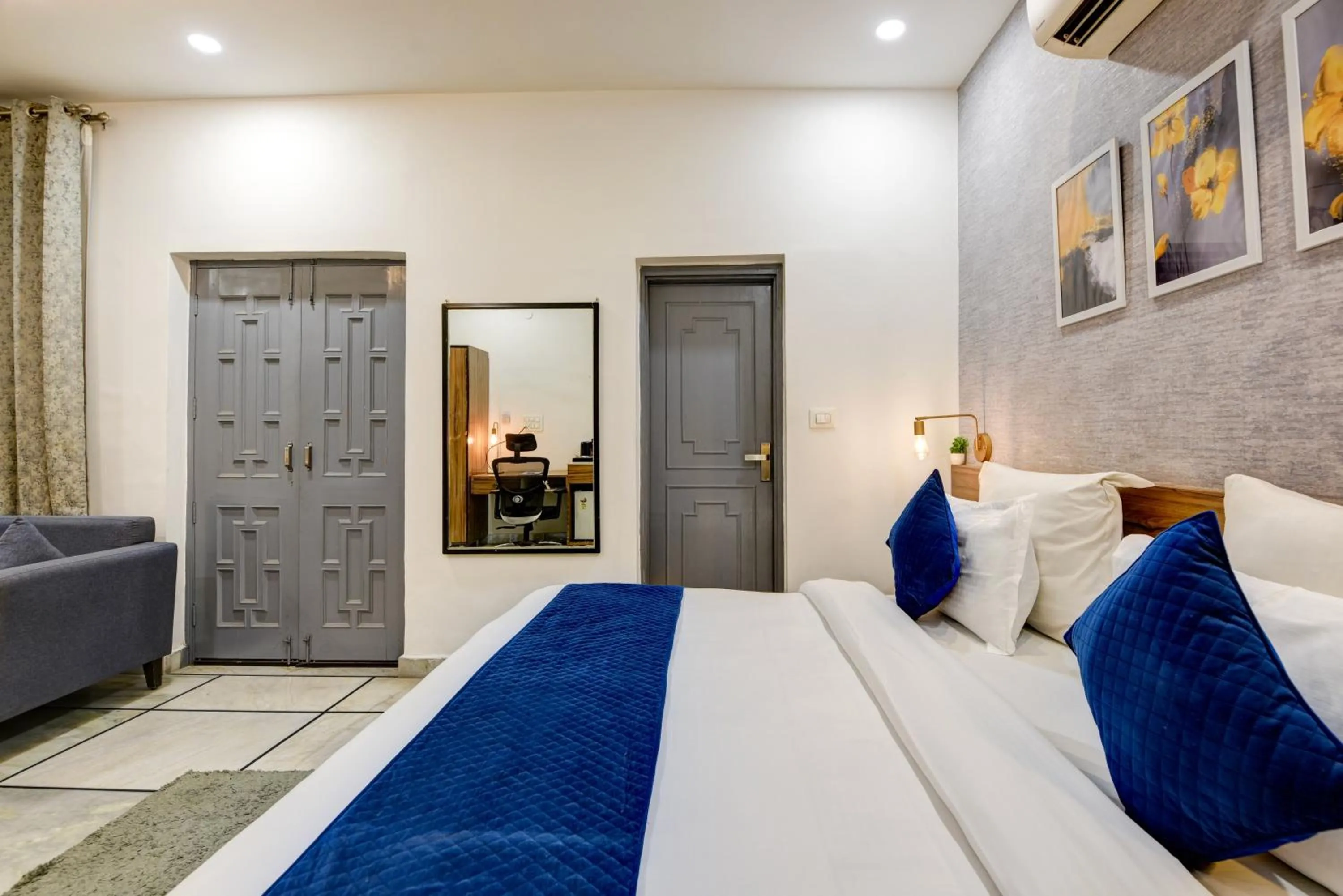 Bed in Gallivanto Inn - Rohini