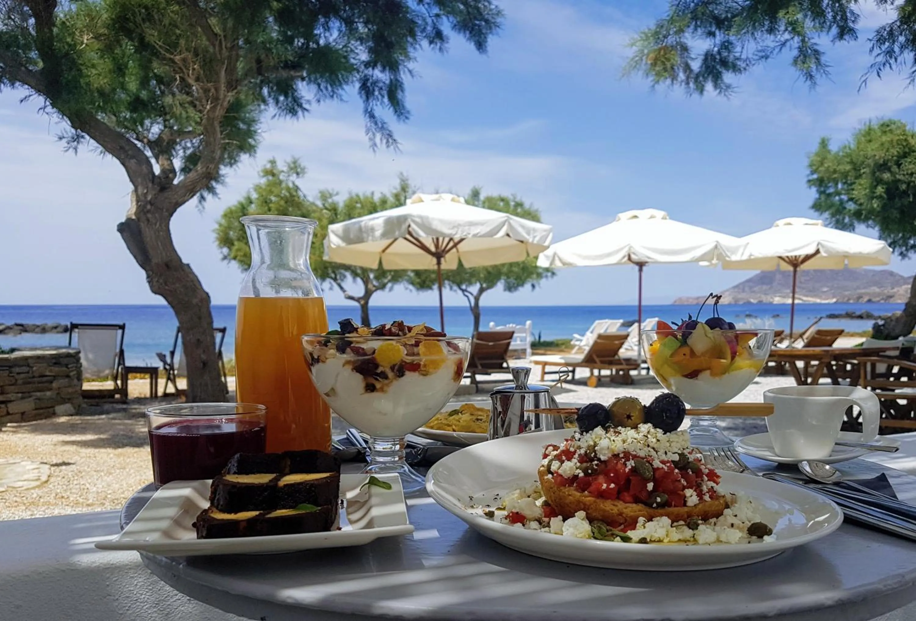 Breakfast in Nefeli Sunset Studios