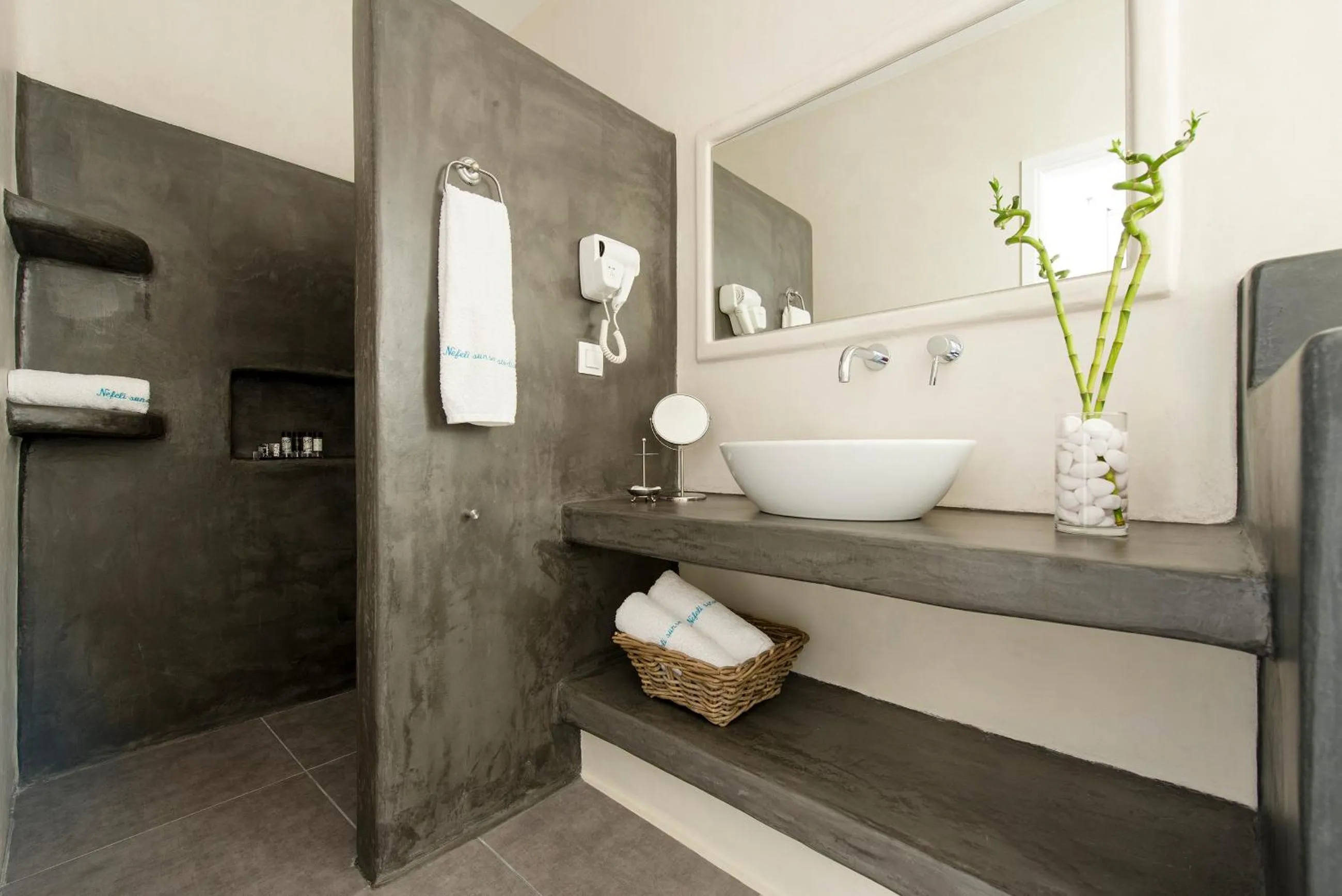 Bathroom in Nefeli Sunset Studios