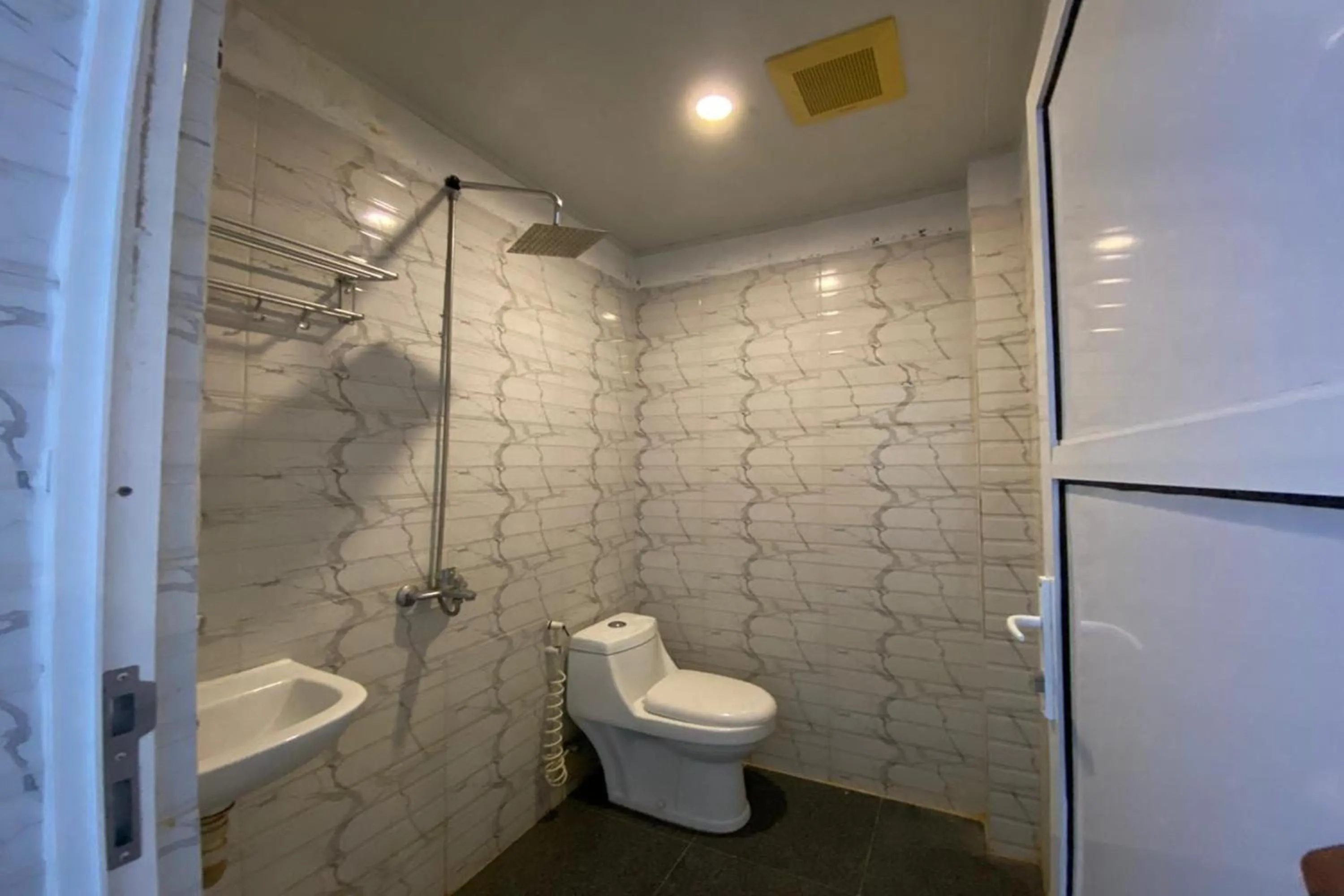 Bathroom in Ranls Dream Syari'ah Banda Aceh