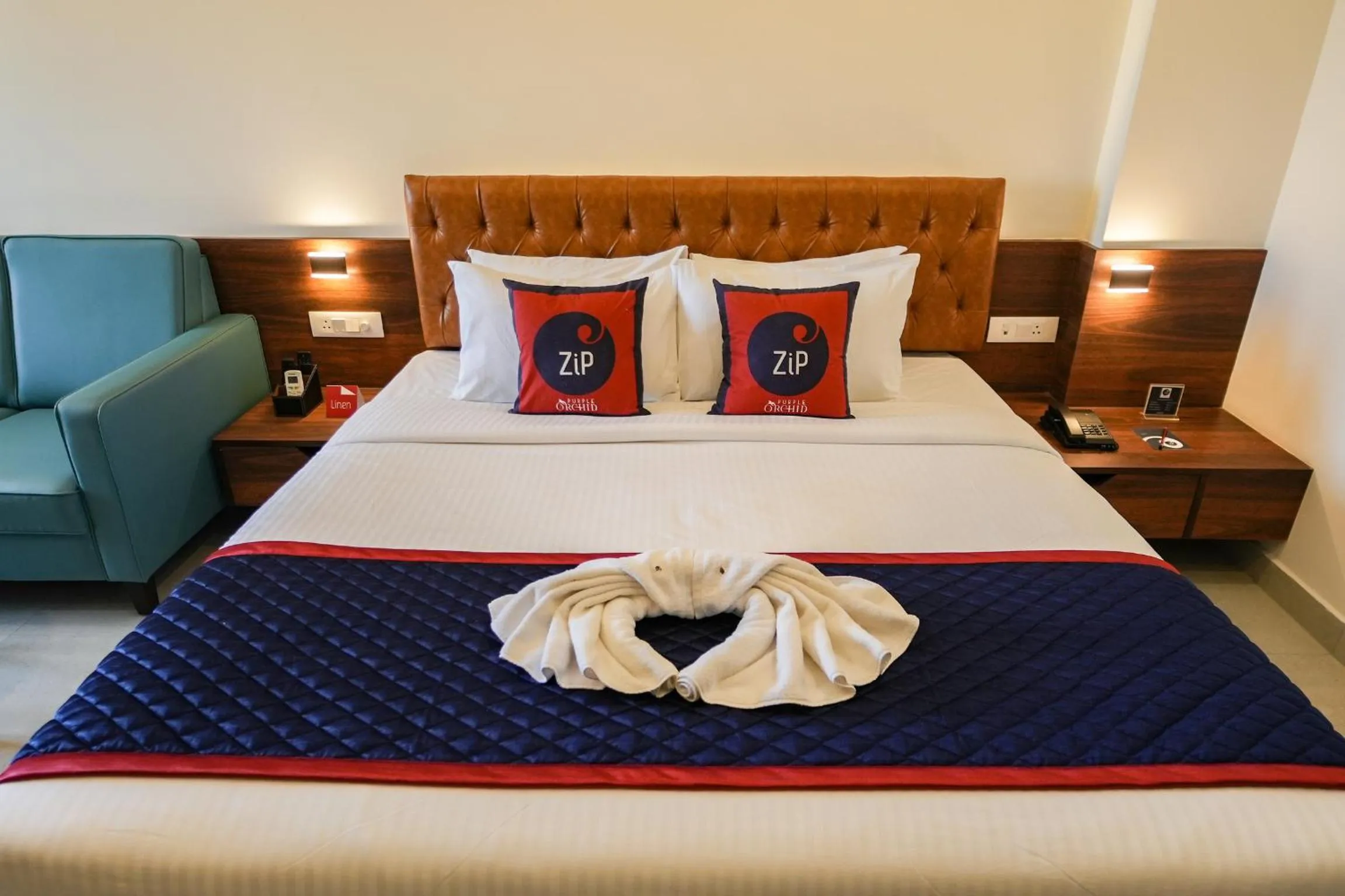 Bed in Zip By Spree Hotels PurpleOrchid Whitefield