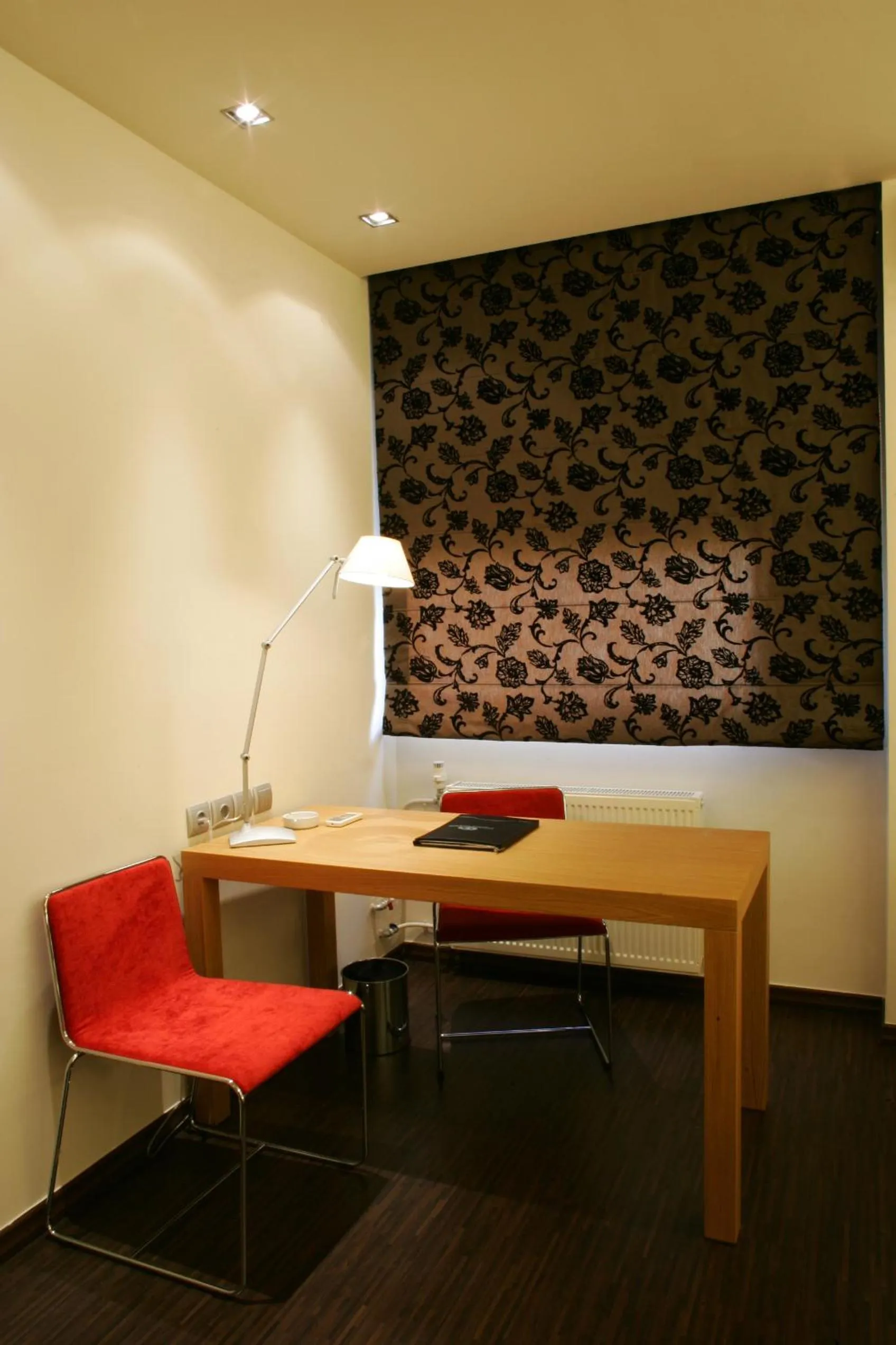 Bedroom in Capsis Hotel Thessaloniki