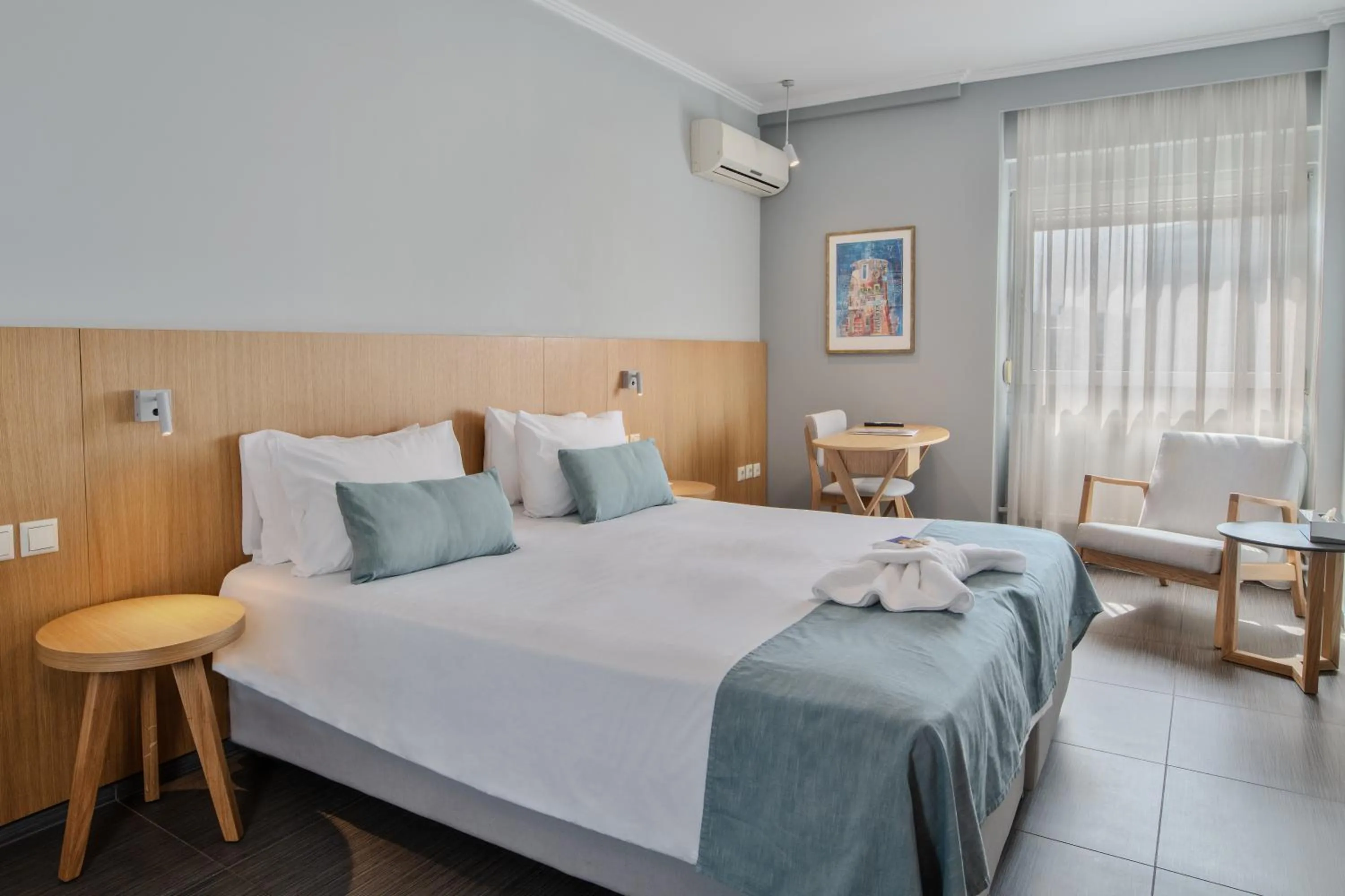 Bedroom, Bed in Capsis Hotel Thessaloniki