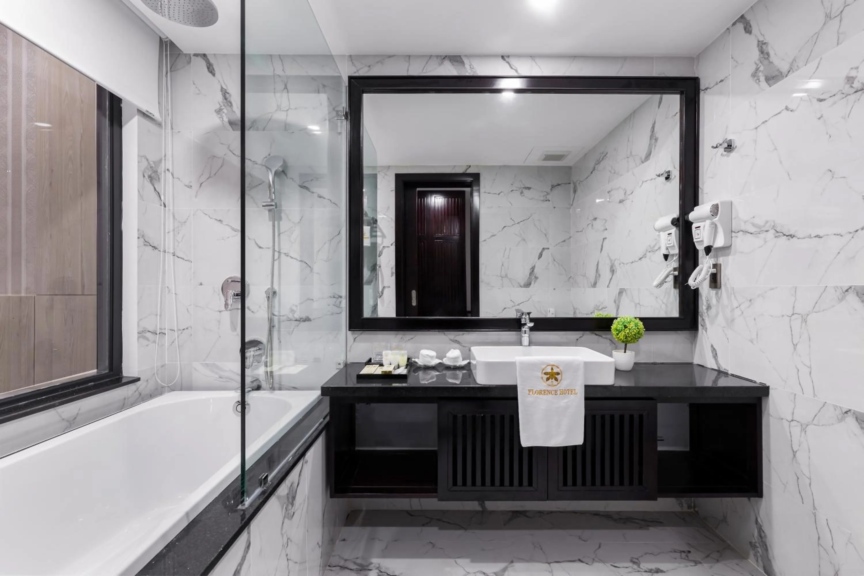 Bathroom in Florence Hotel