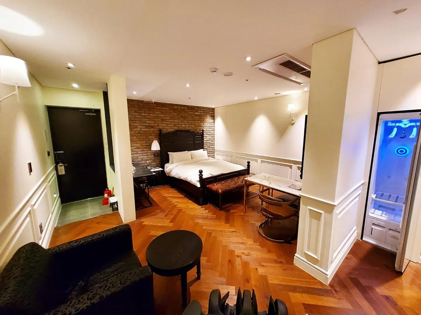 Bed in Le Stendal Hotel