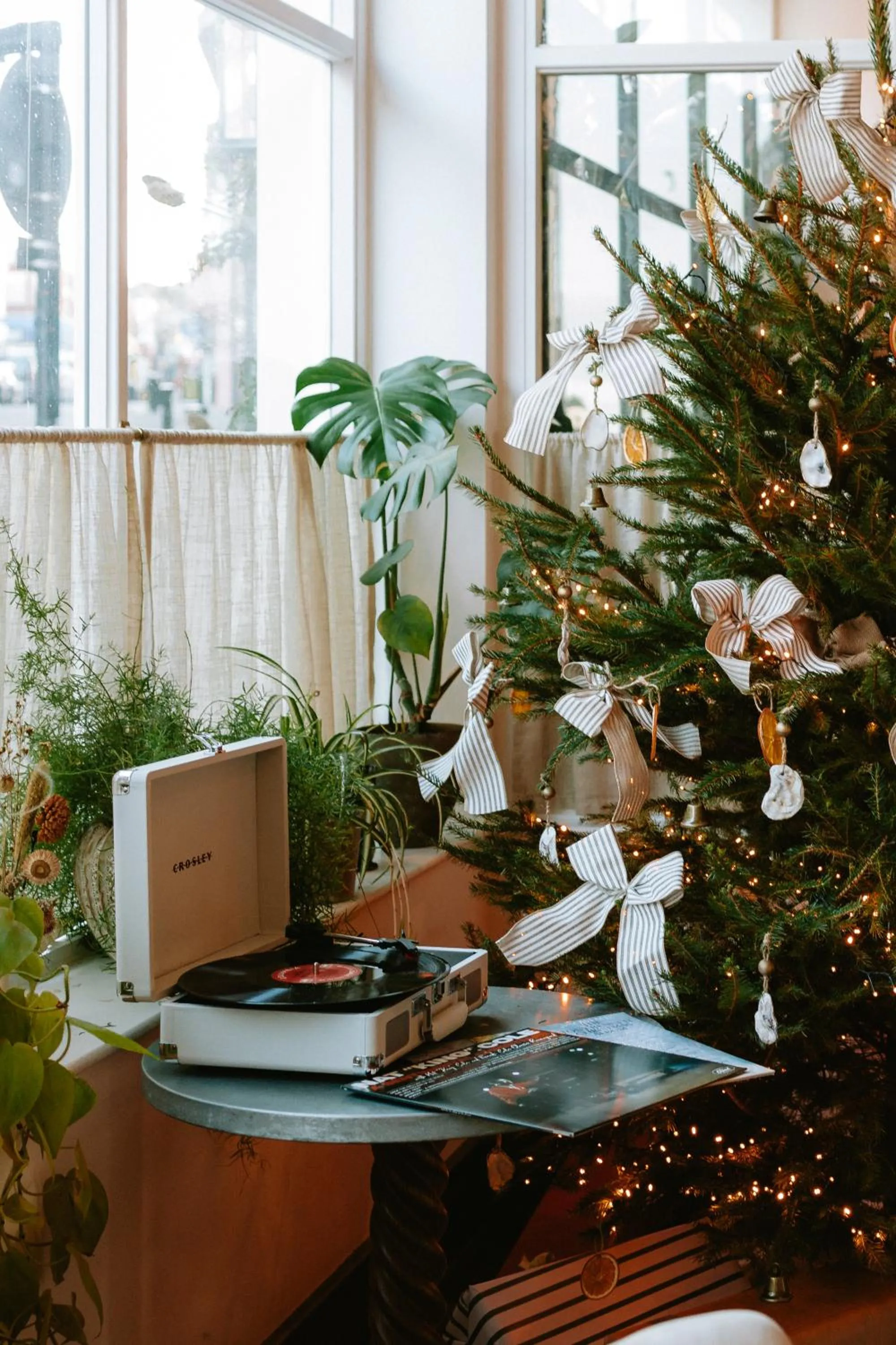 Lounge or bar in No 42 by GuestHouse, Margate