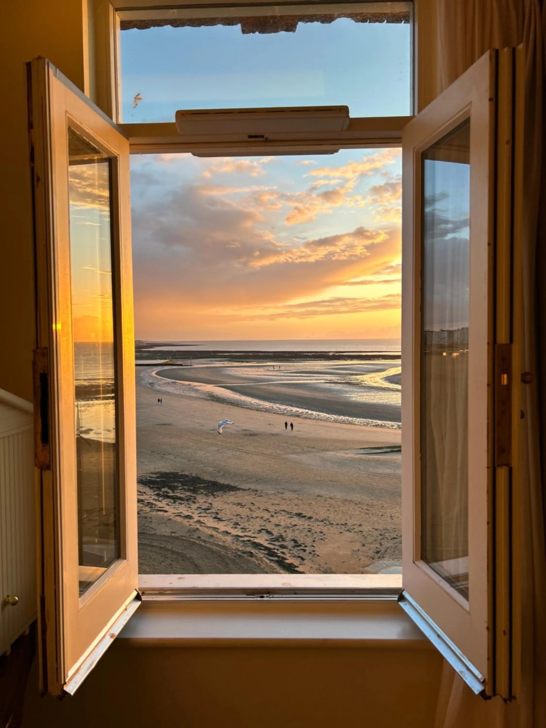 Sea view in No 42 by GuestHouse, Margate