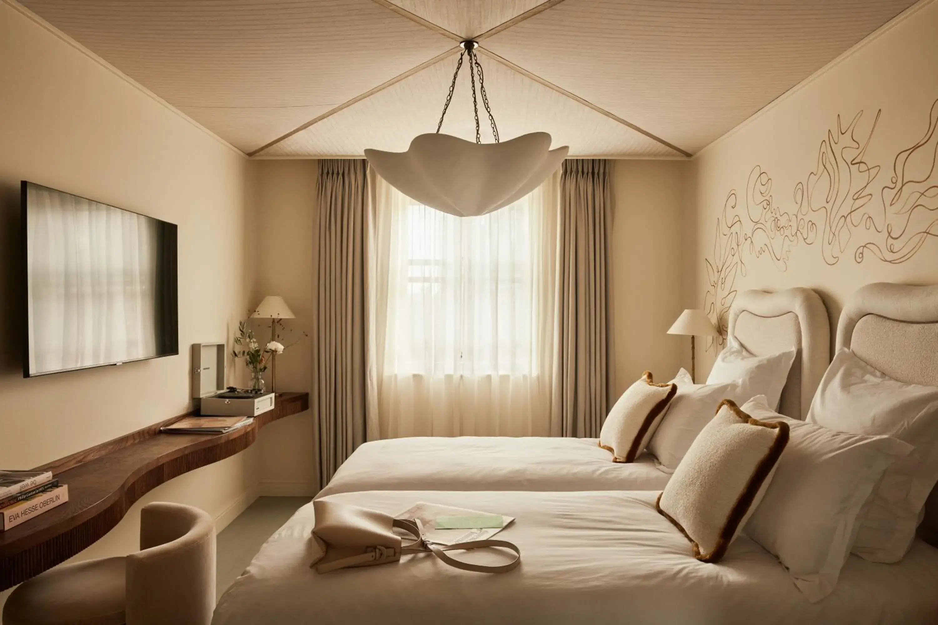 Deluxe Double or Twin Room in No 42 by GuestHouse, Margate Deluxe Double or Twin Room in No 42 by GuestHouse, Margate