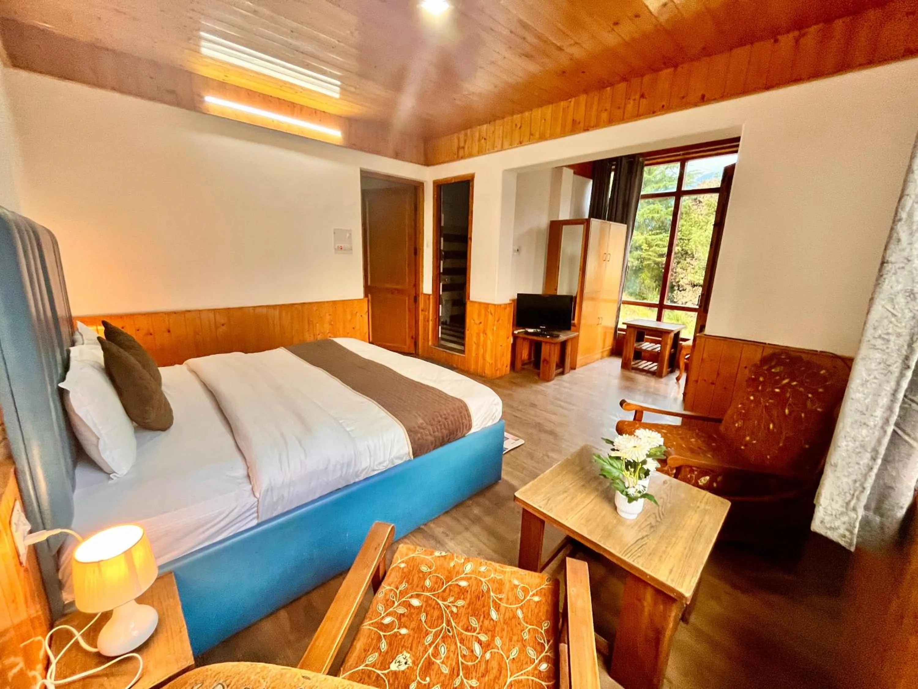 Bed in Nomad 2 Bedroom independent Luxury Cottages