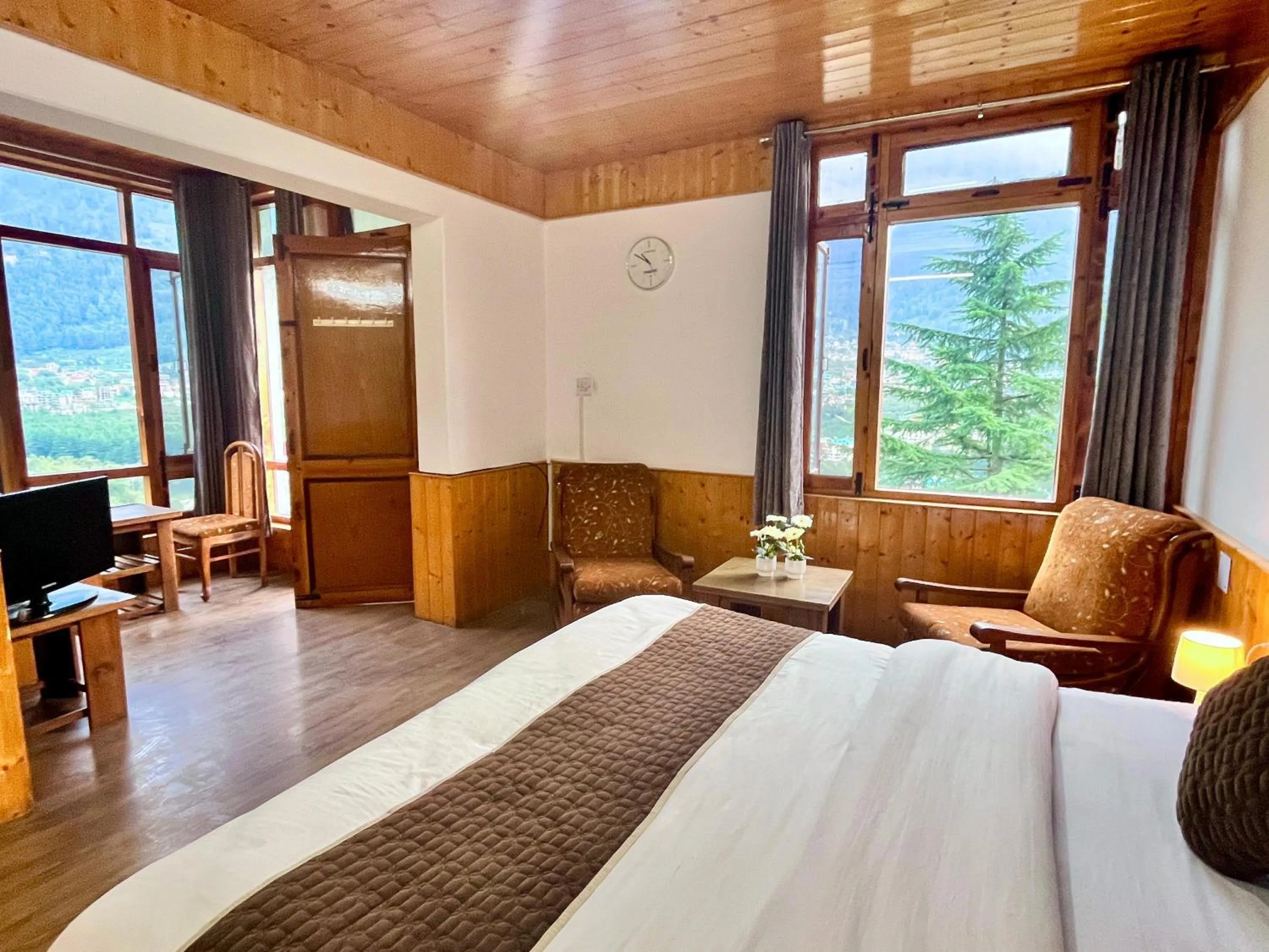 Bed in Nomad 2 Bedroom independent Luxury Cottages