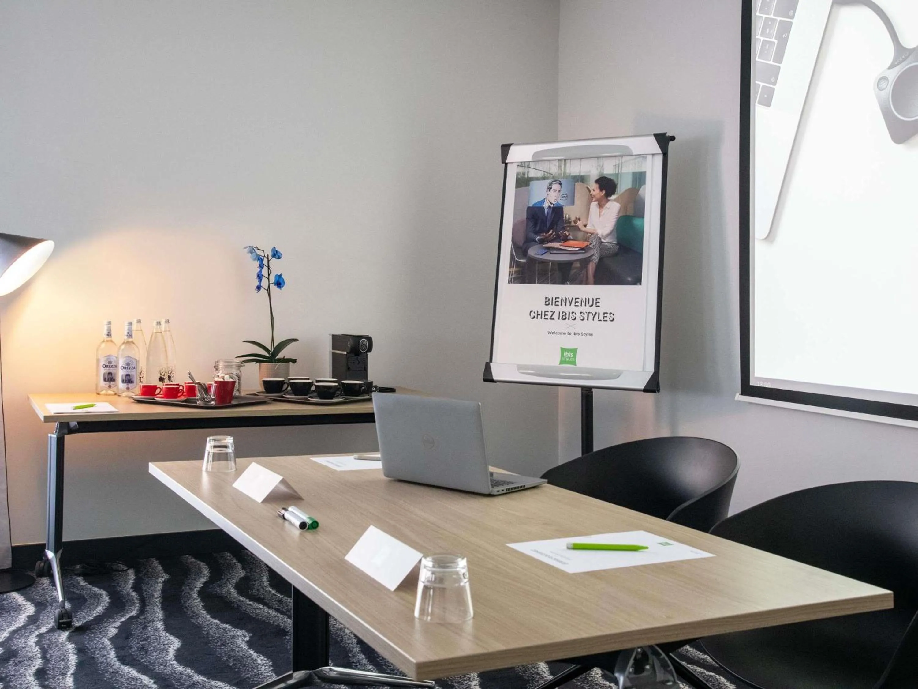 Meeting/conference room in ibis Styles Porto Vecchio