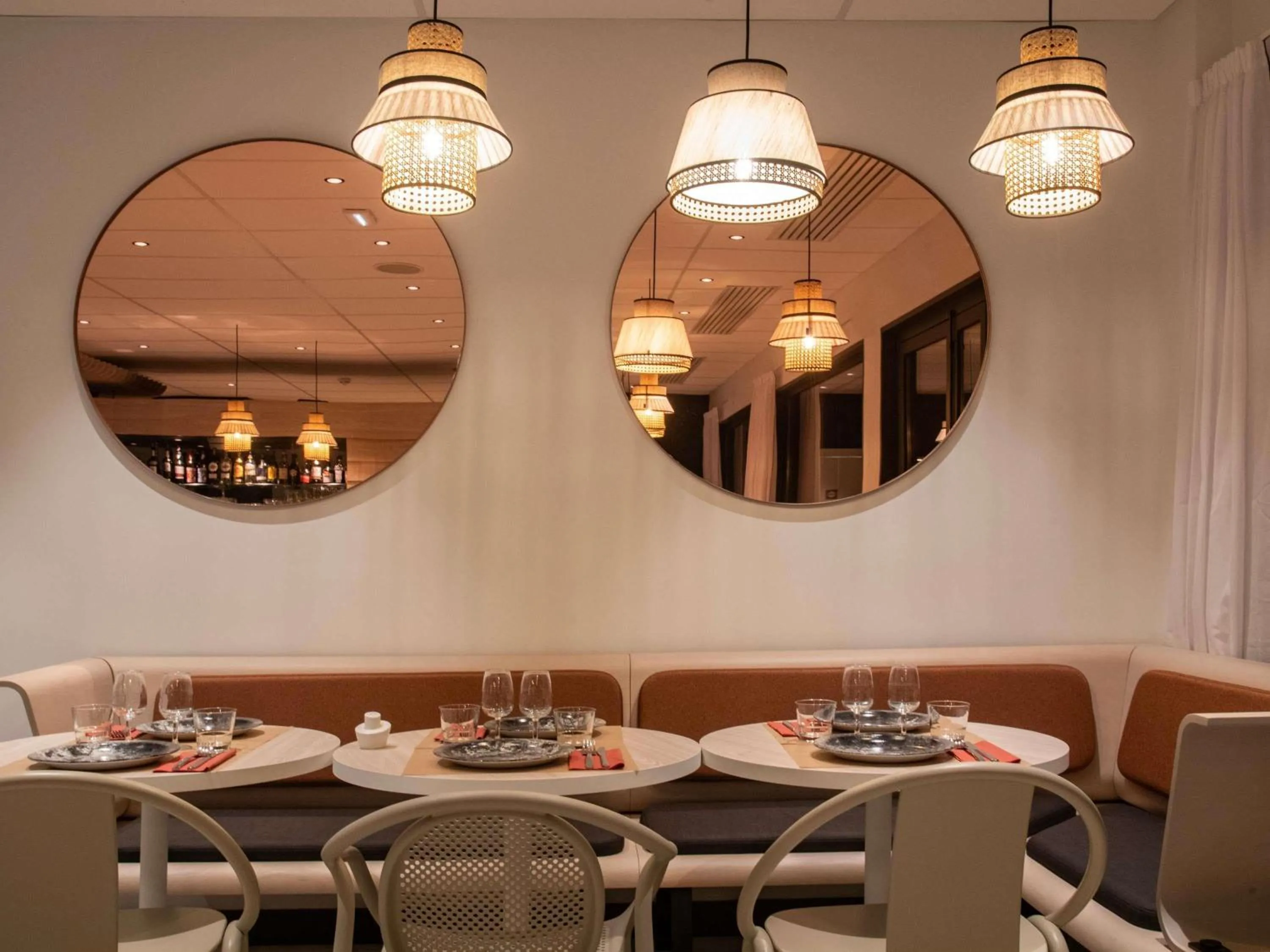 Lounge or bar in ibis Styles Porto Vecchio