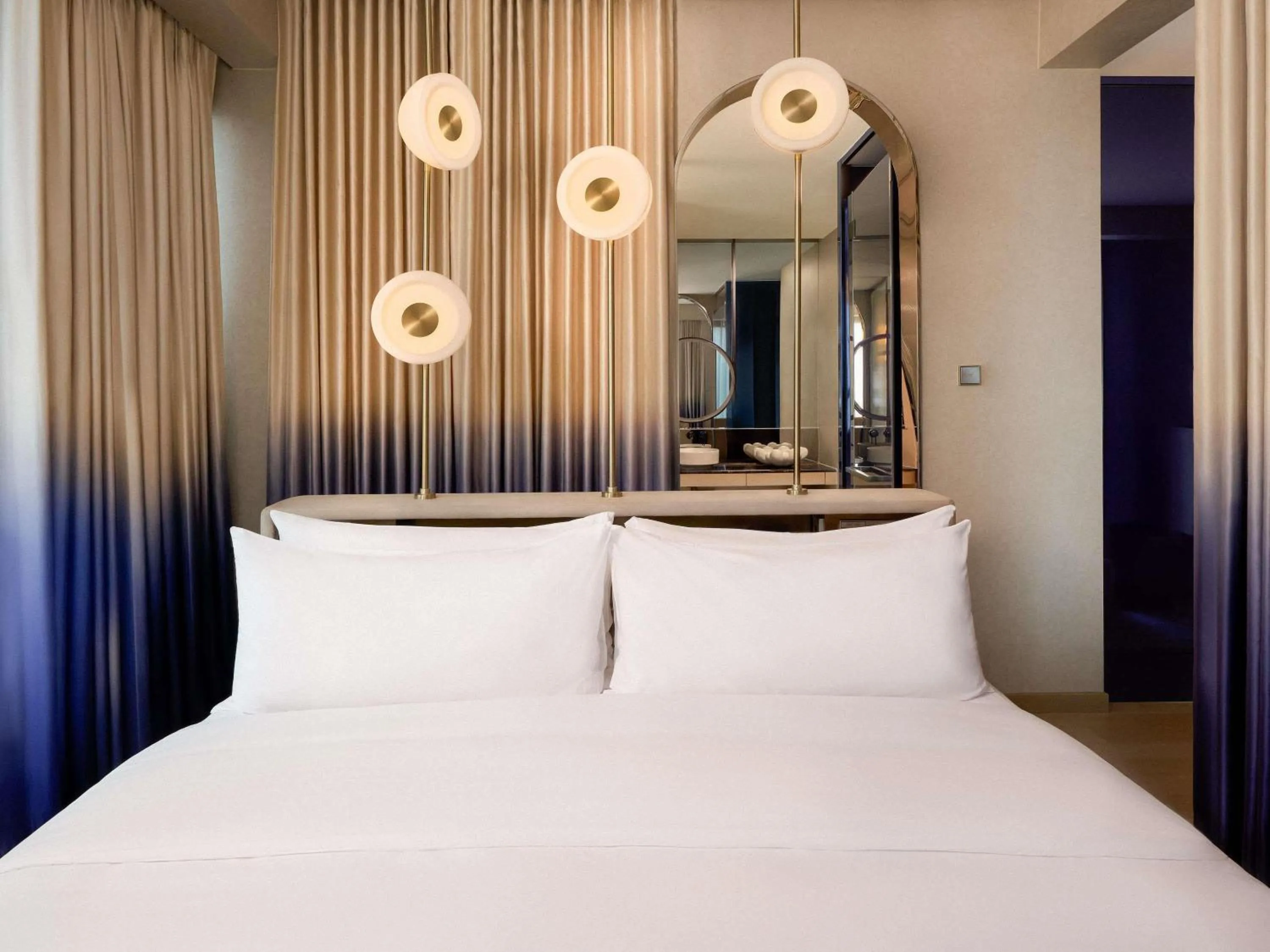 Bedroom, Bed in Mondrian Singapore Duxton