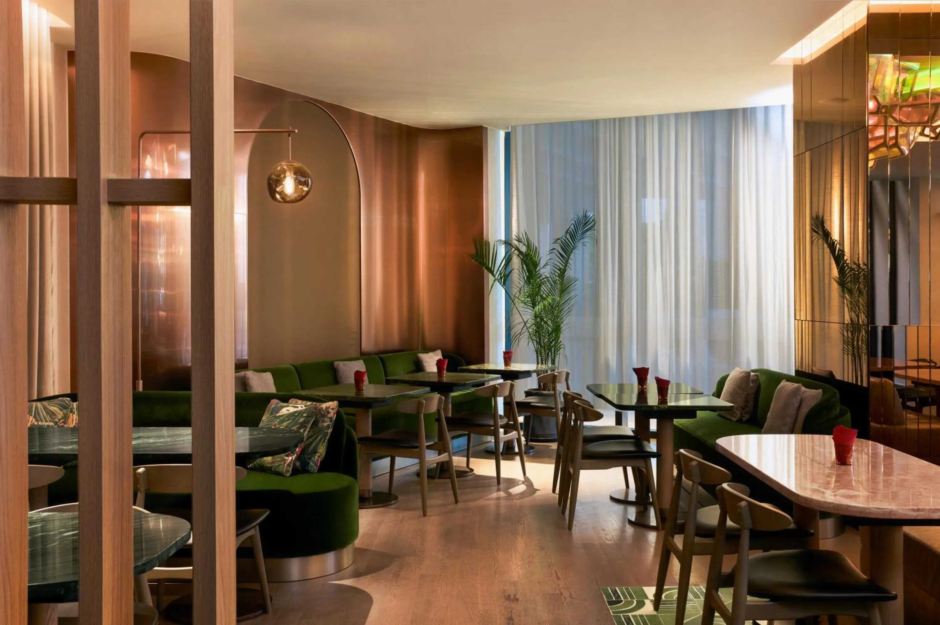 Restaurant/places to eat in Mondrian Singapore Duxton