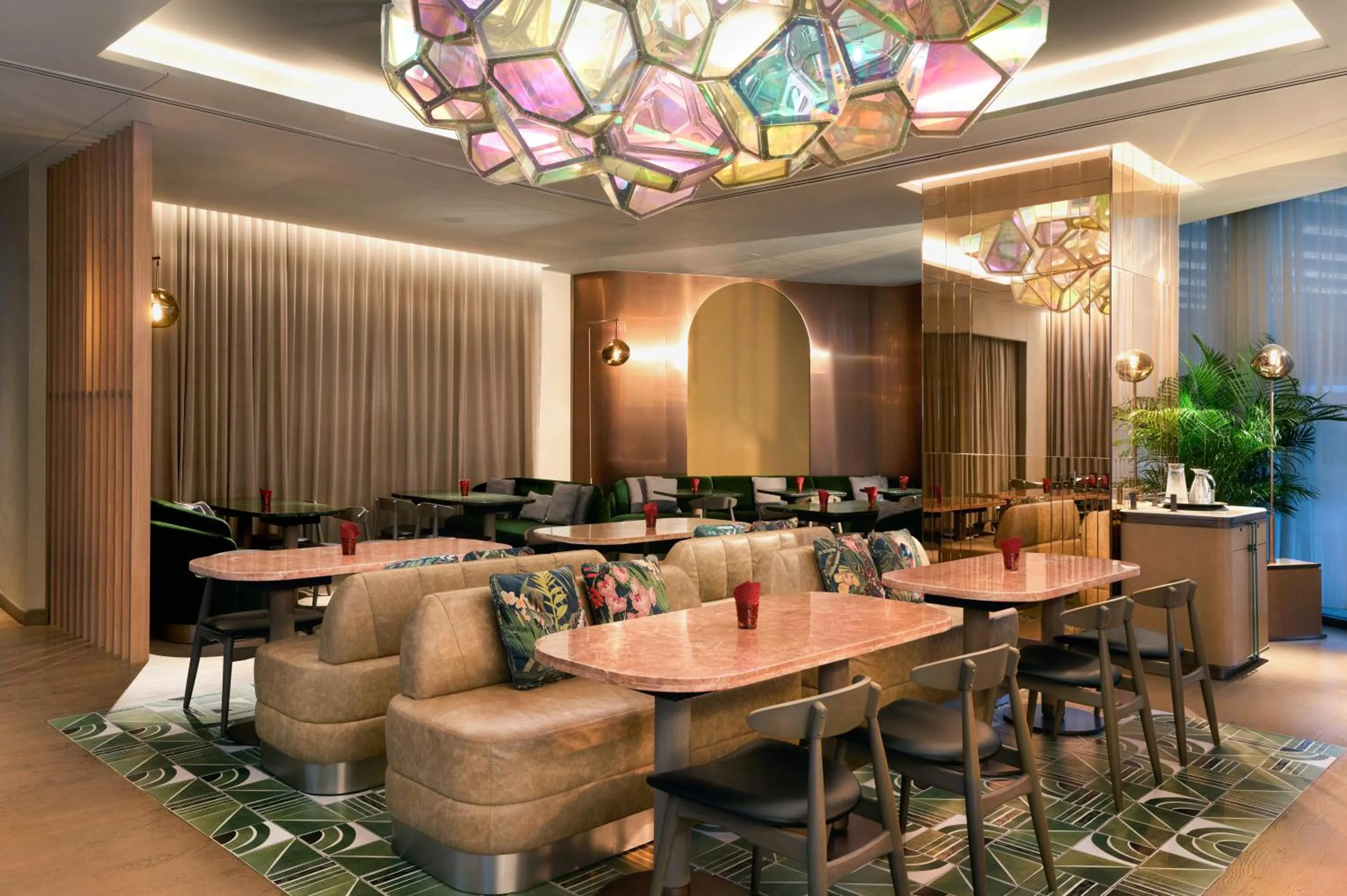 Restaurant/places to eat in Mondrian Singapore Duxton