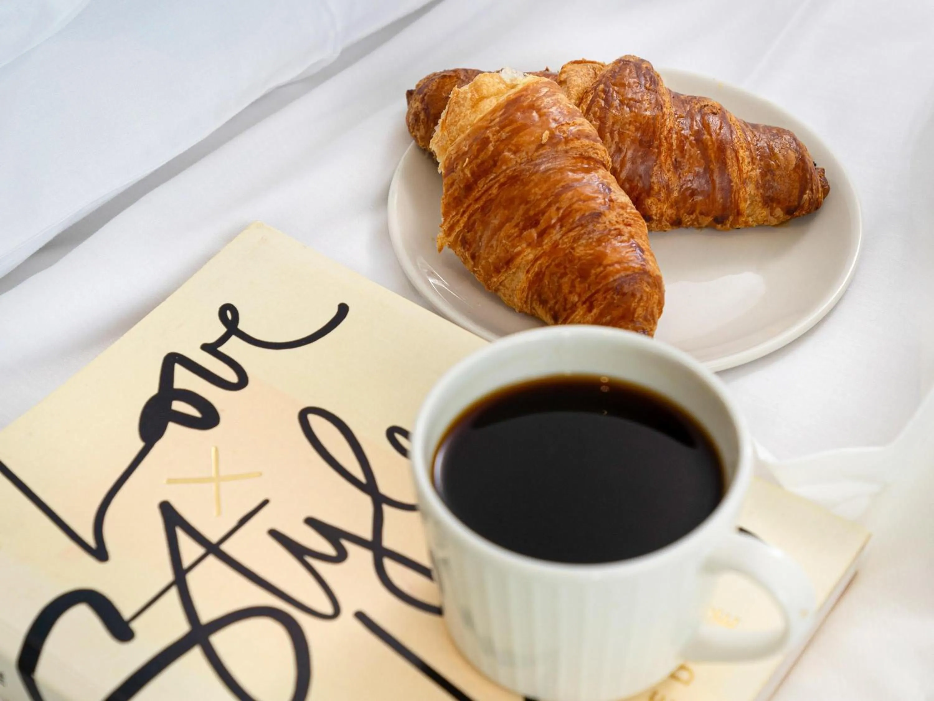 Bedroom in ibis Styles Paignton