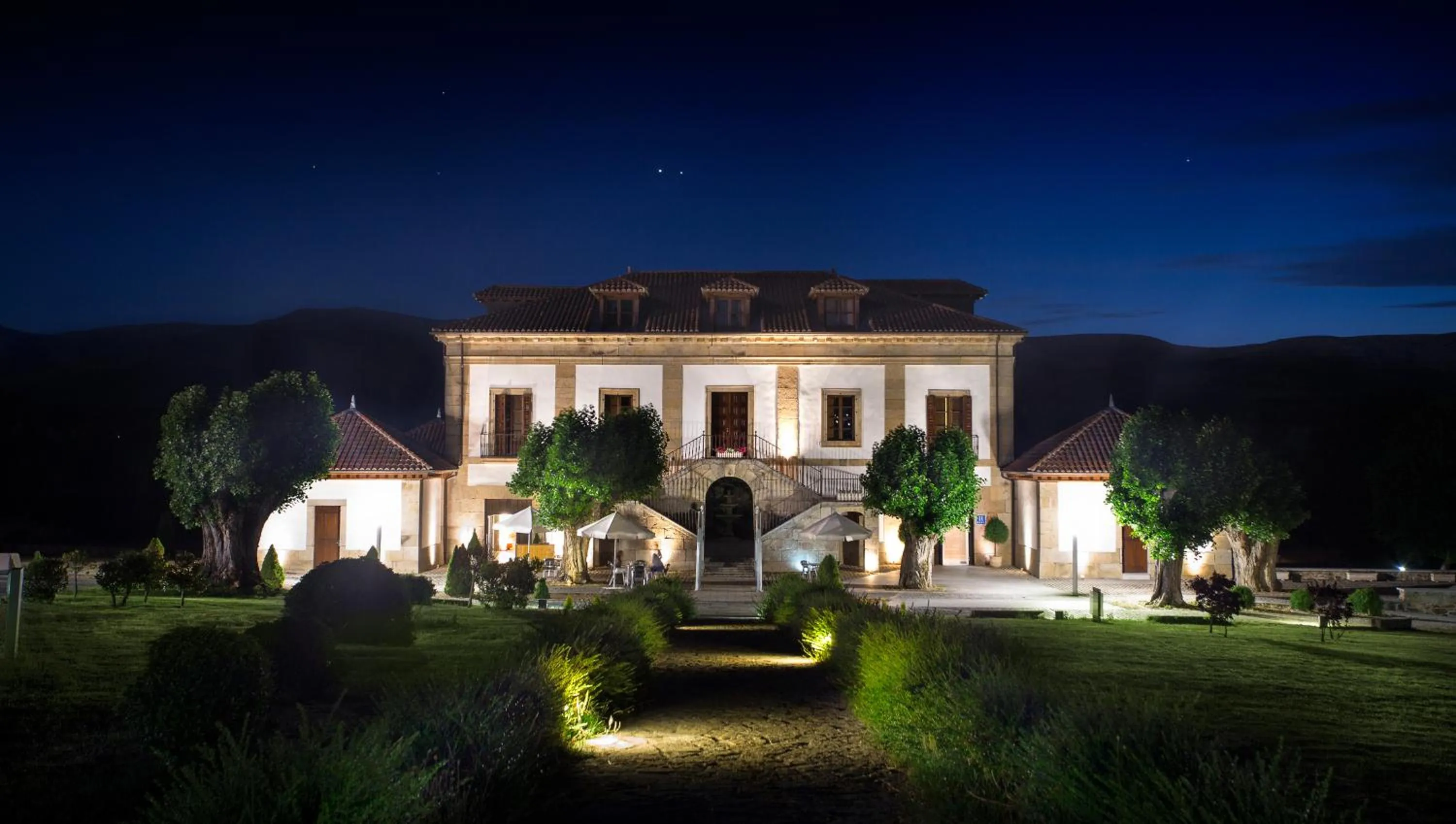 Facade/entrance in Izan Puerta de Gredos