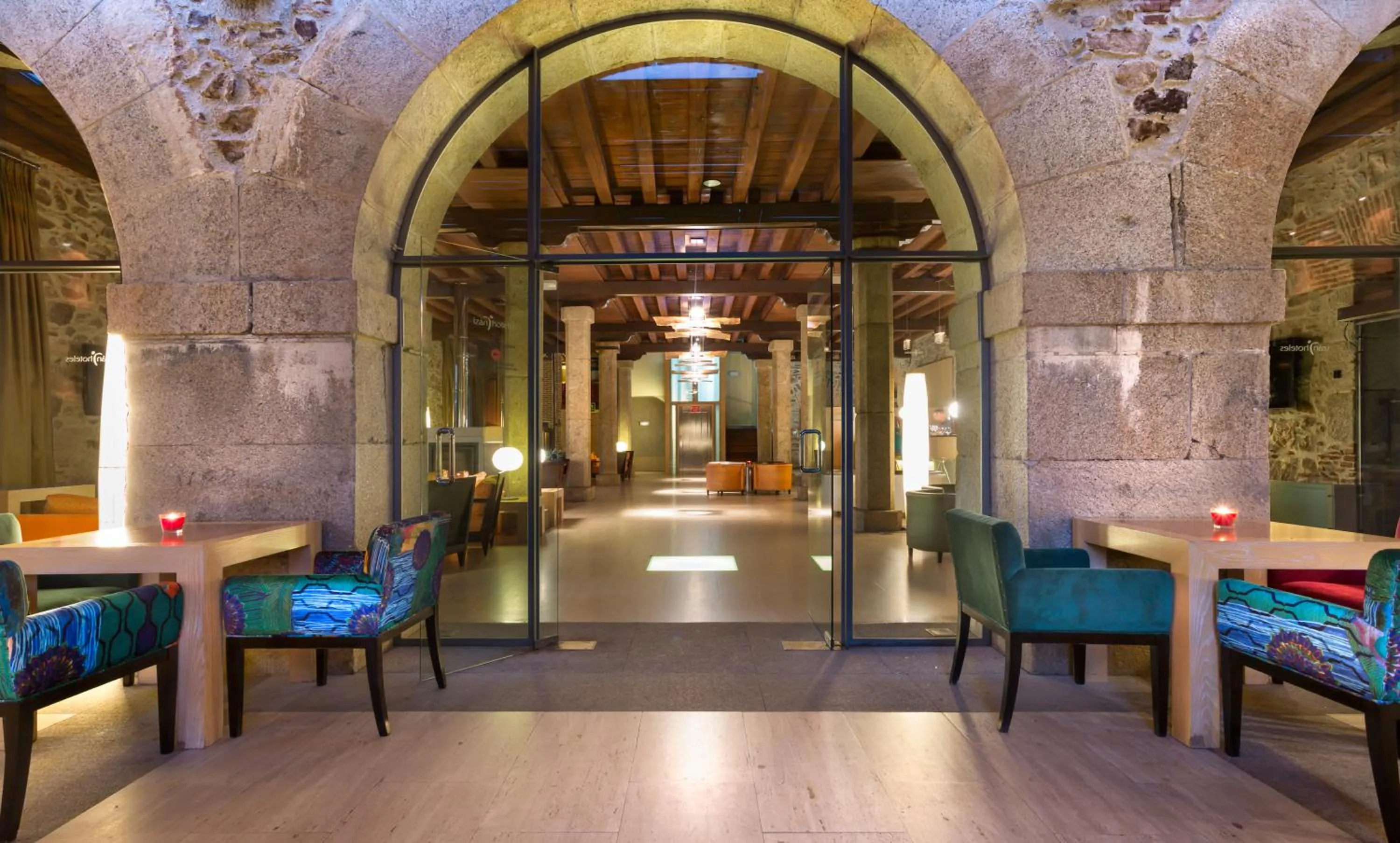 Library in Izan Puerta de Gredos