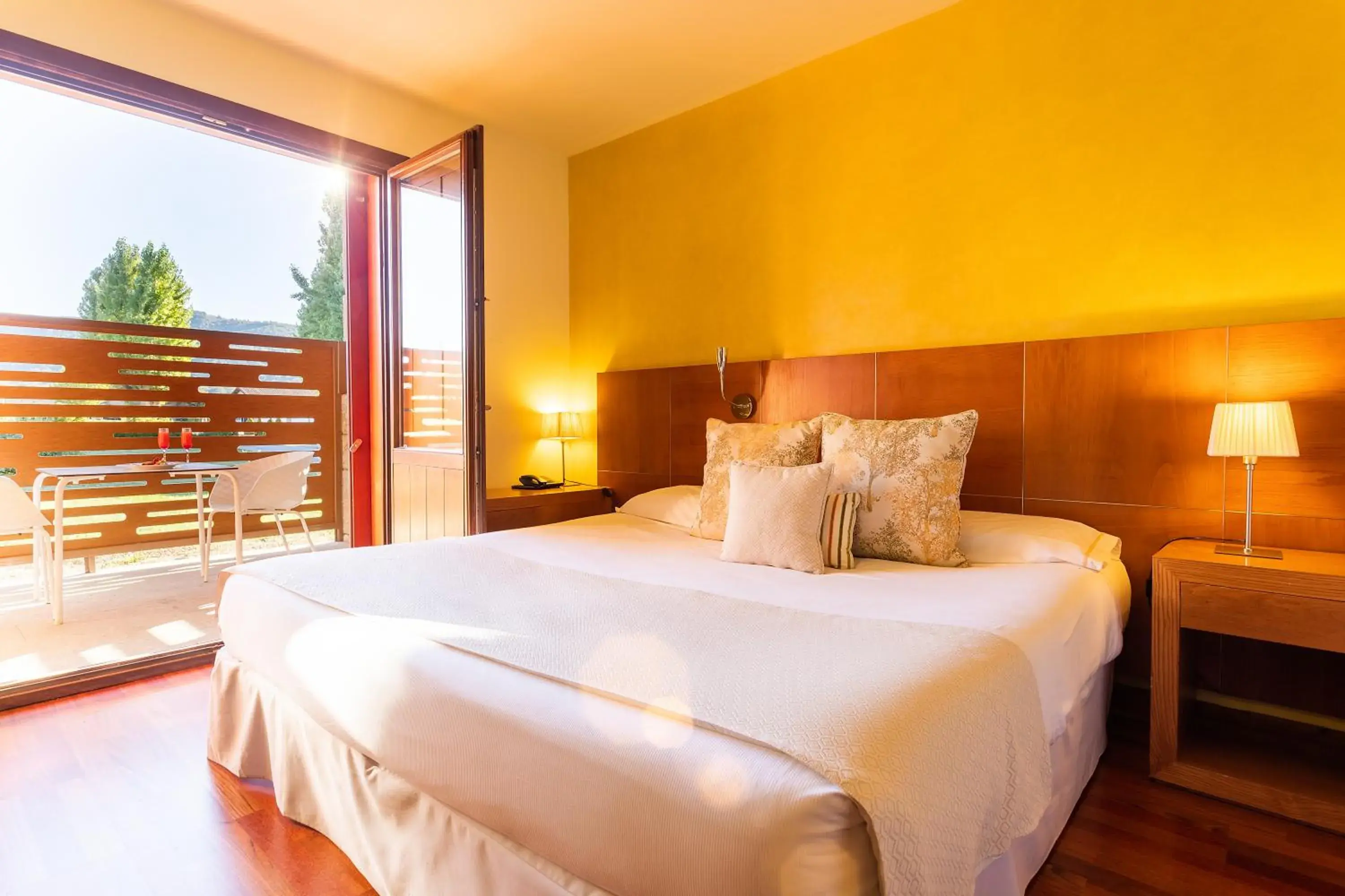 Garden view, Bed in Izan Puerta de Gredos Garden view, Bed in Izan Puerta de Gredos