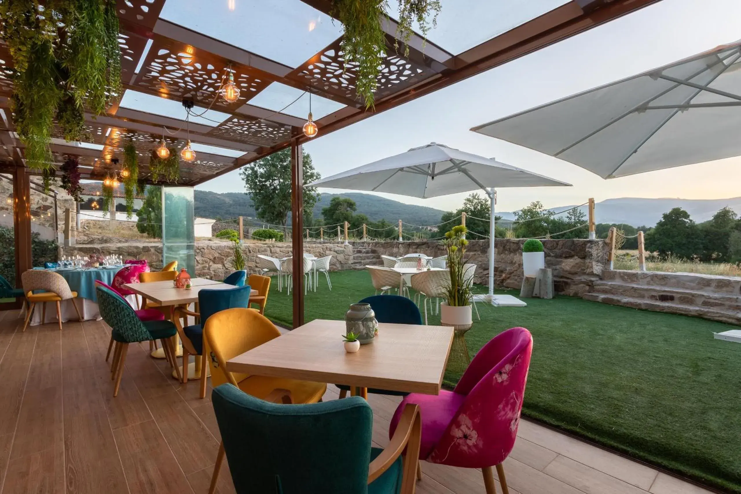 Restaurant/places to eat in Izan Puerta de Gredos Restaurant/places to eat in Izan Puerta de Gredos